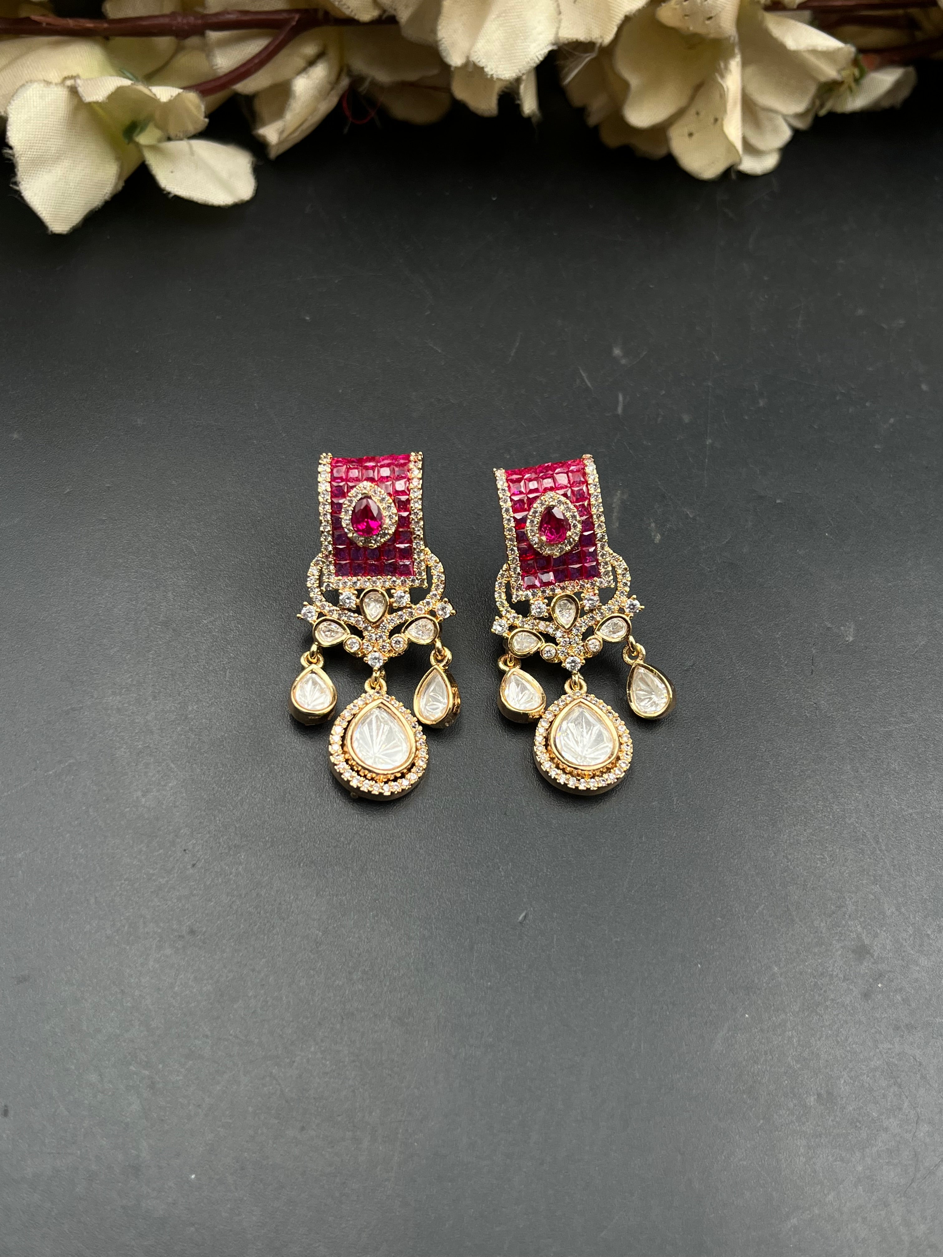 TIMA NECKLACE