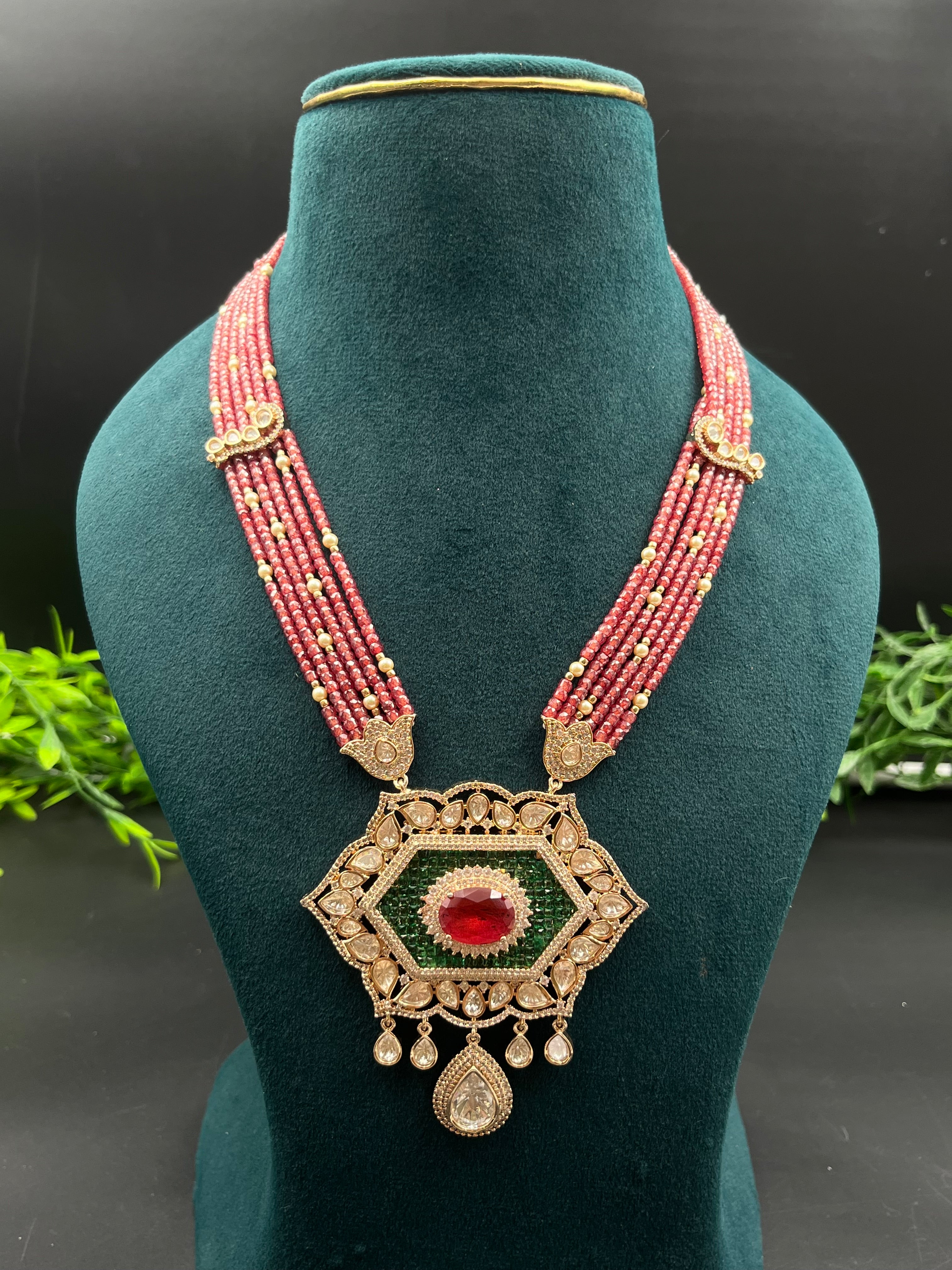 LAVU NECKLACE