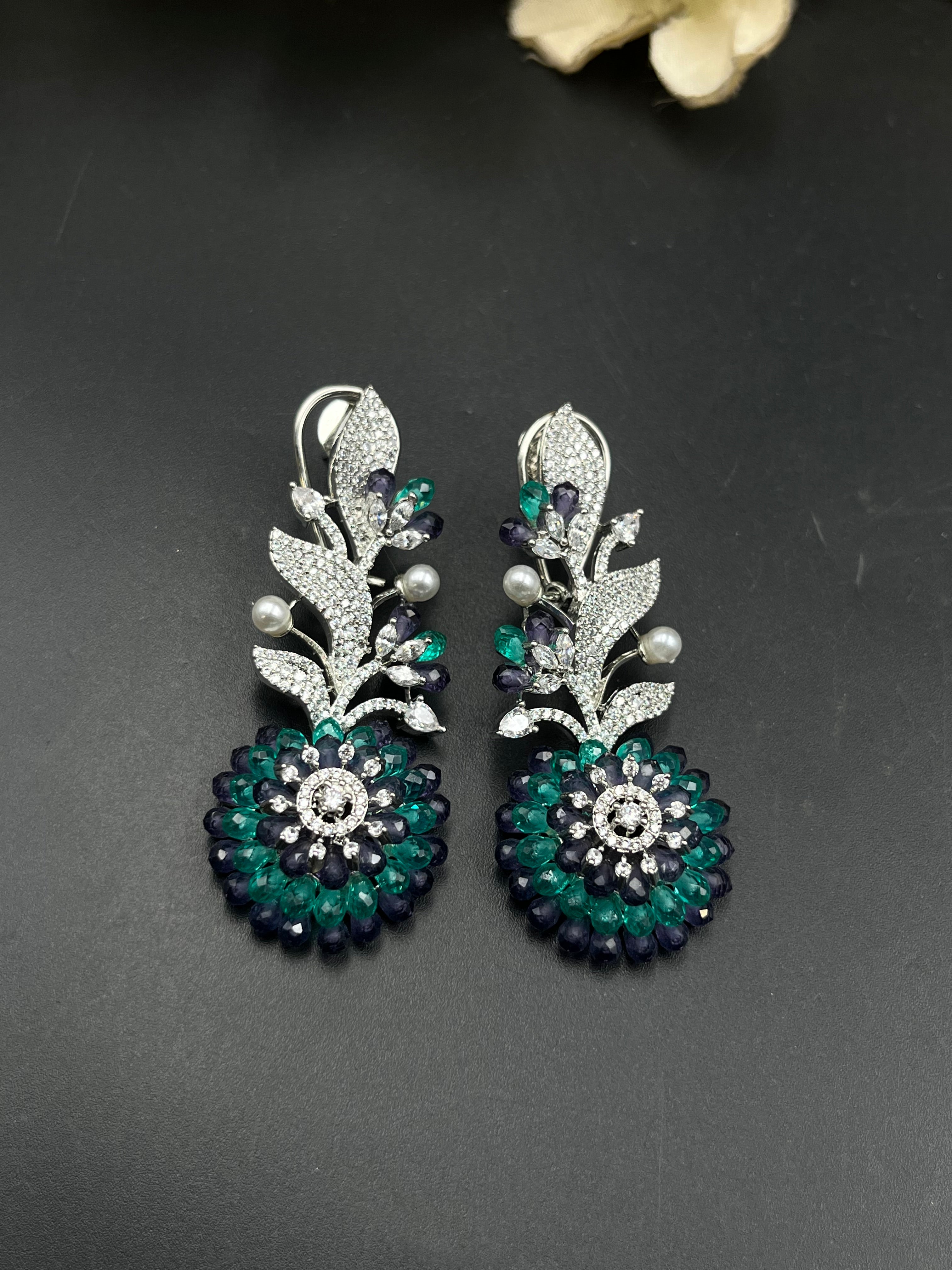 SUDA EARRING