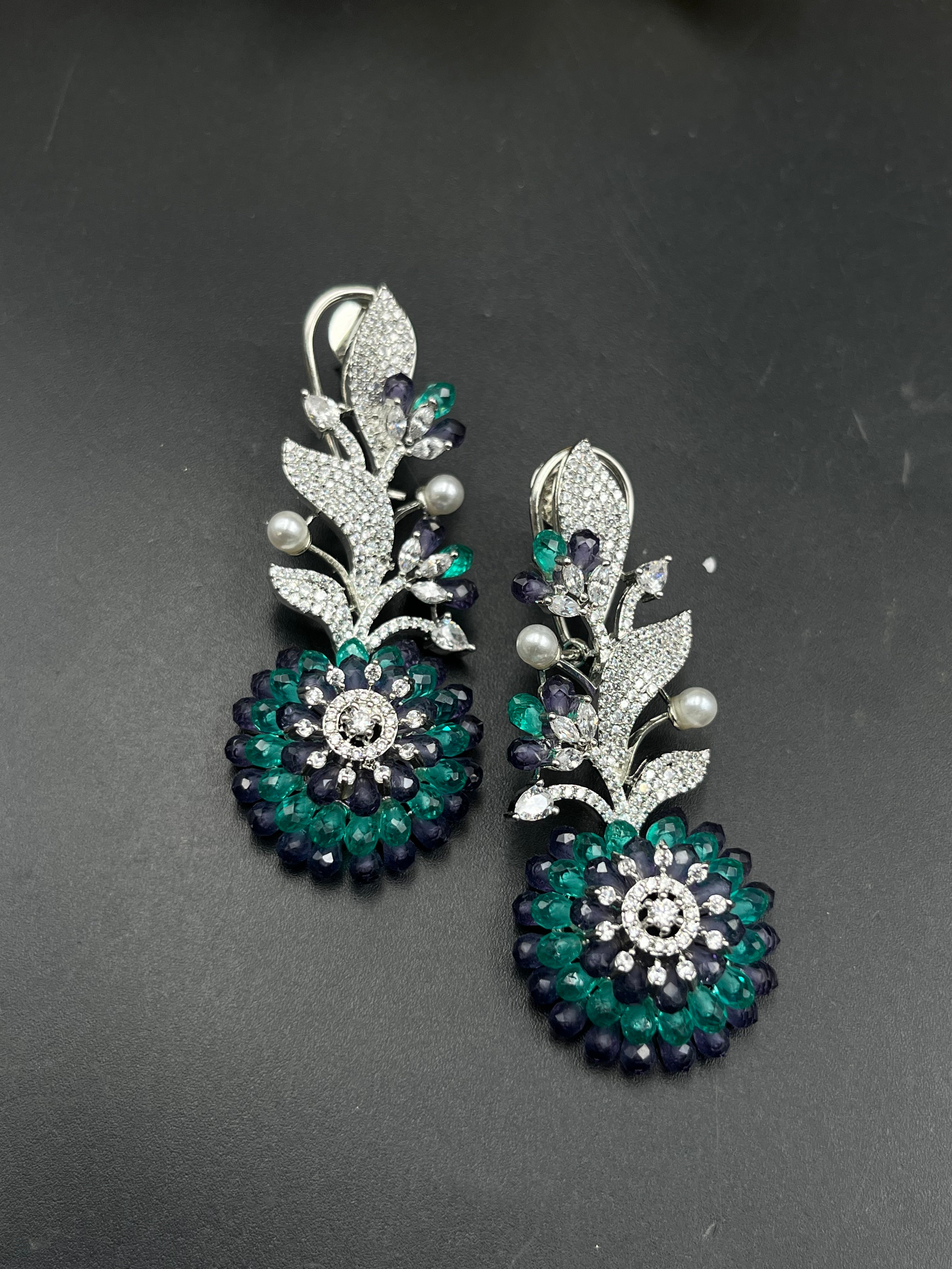 SUDA EARRING