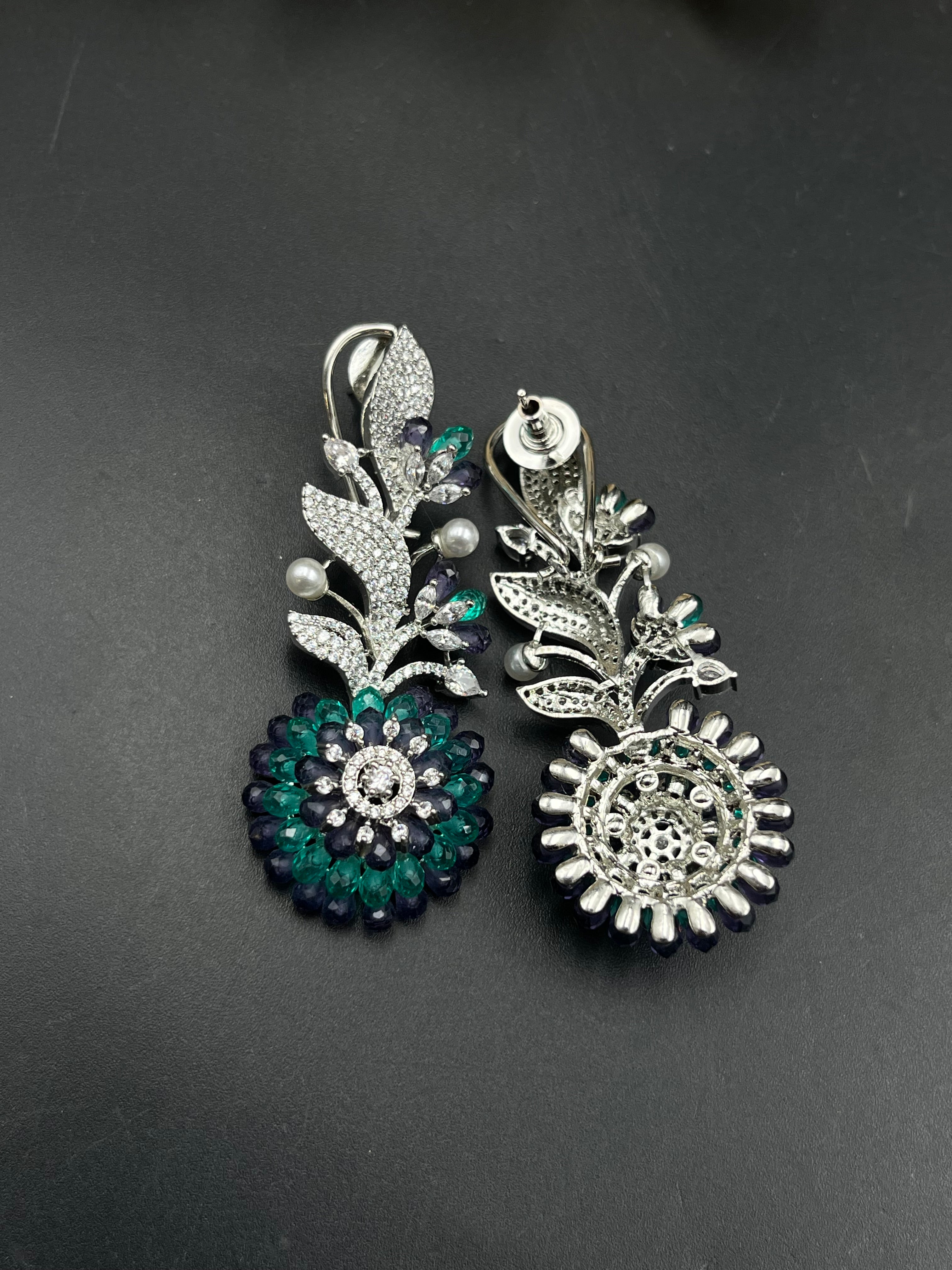 SUDA EARRING