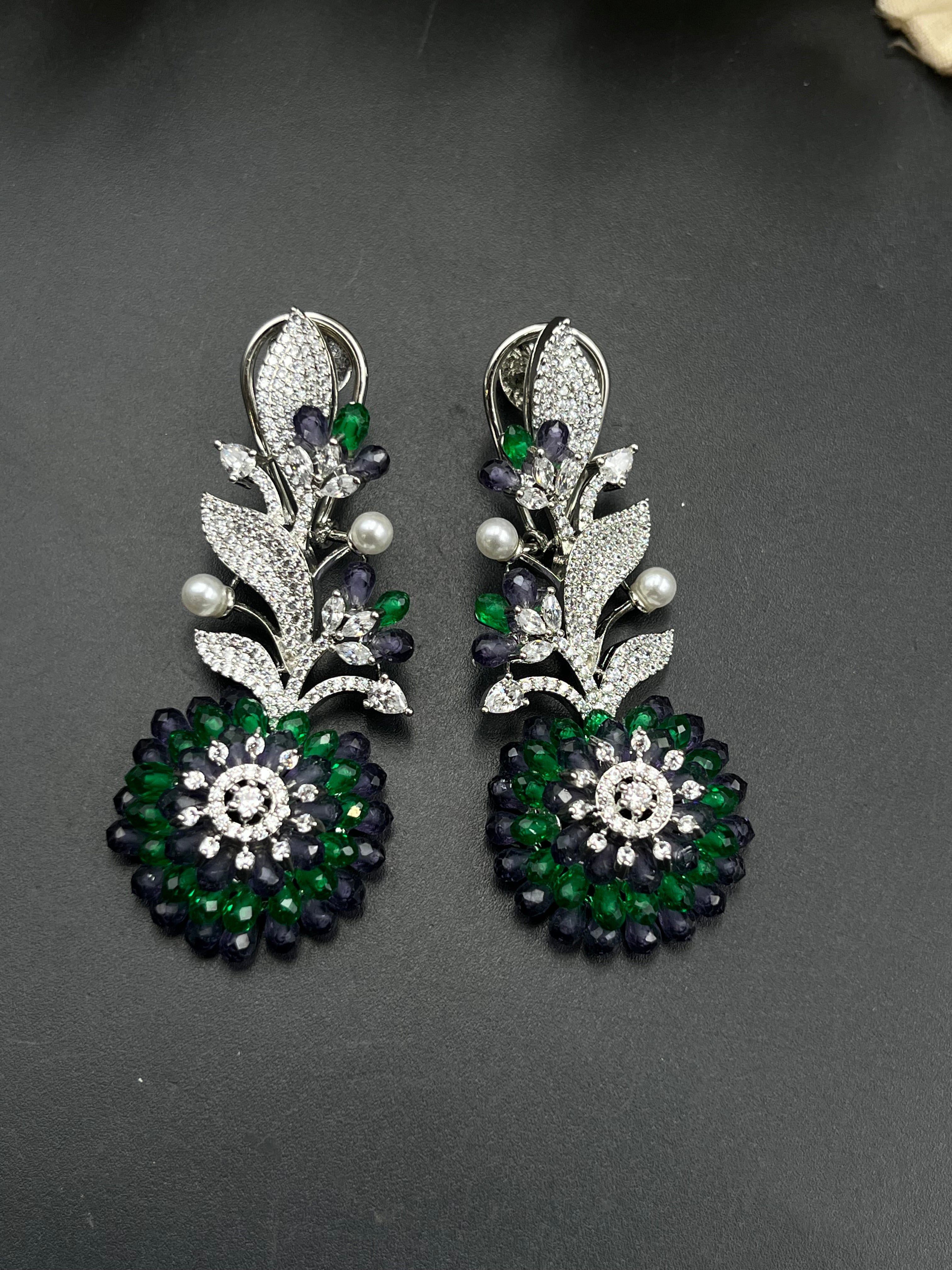 SUDA EARRING