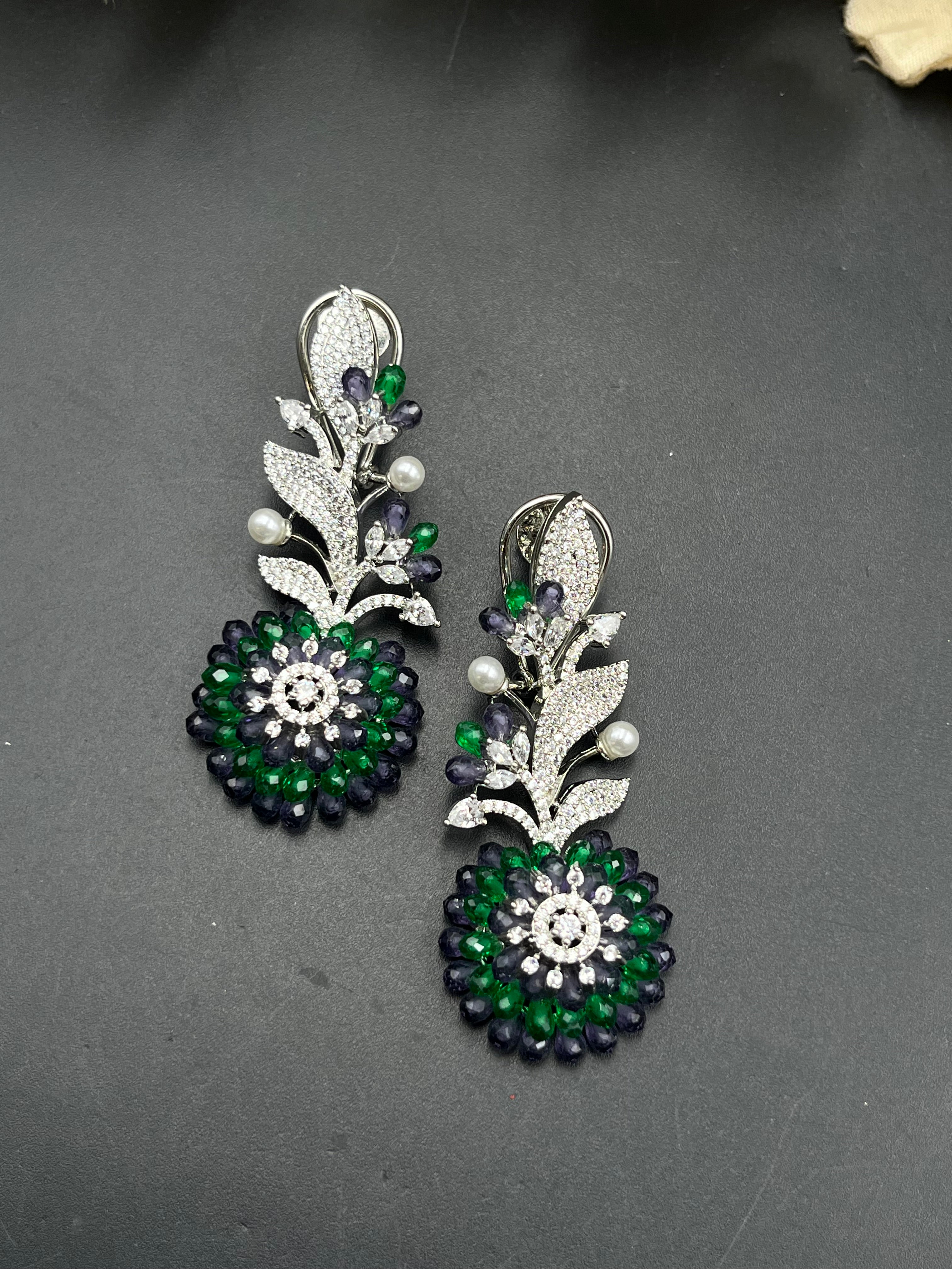 SUDA EARRING