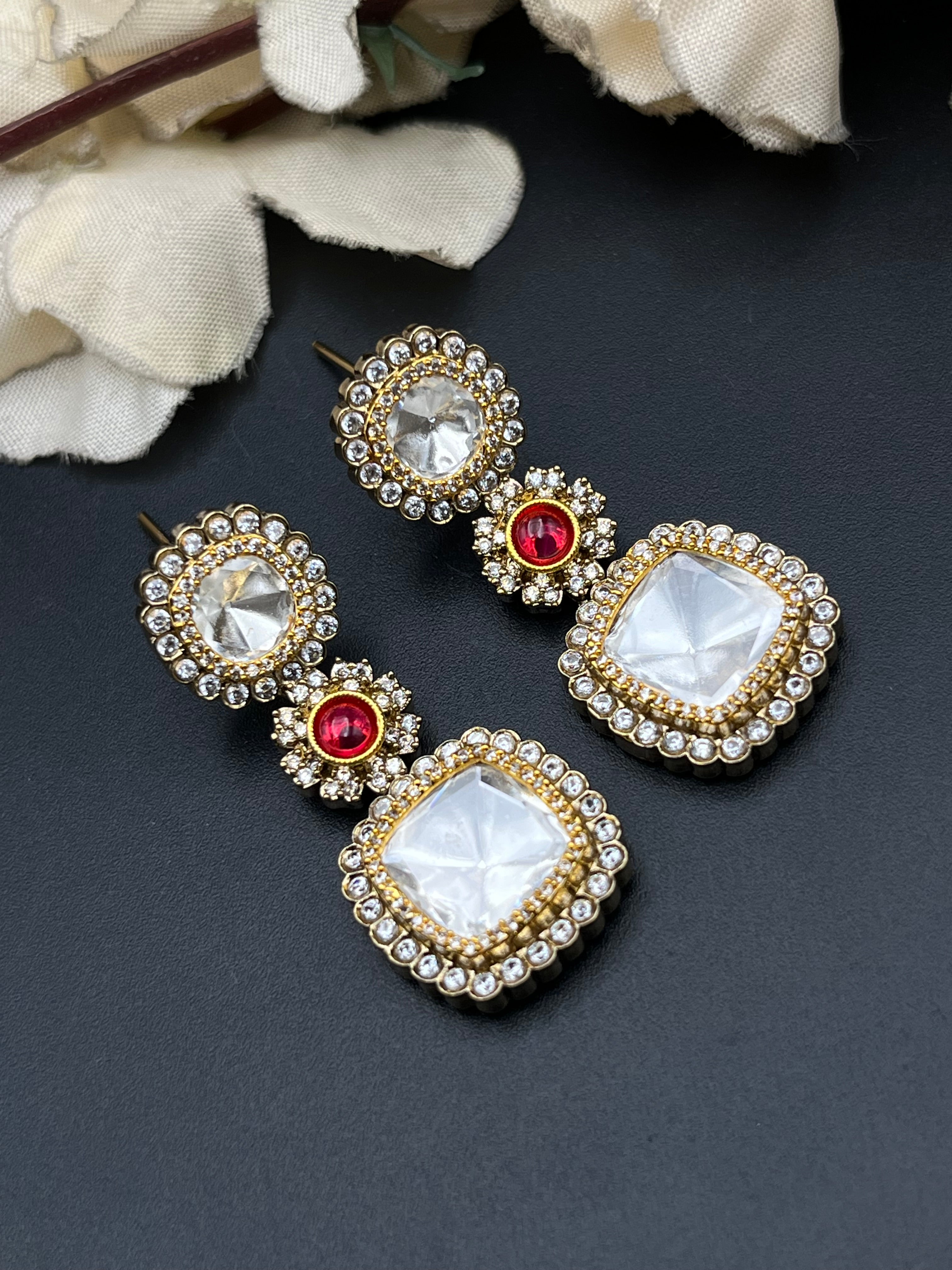 ANAYA NECKLACE