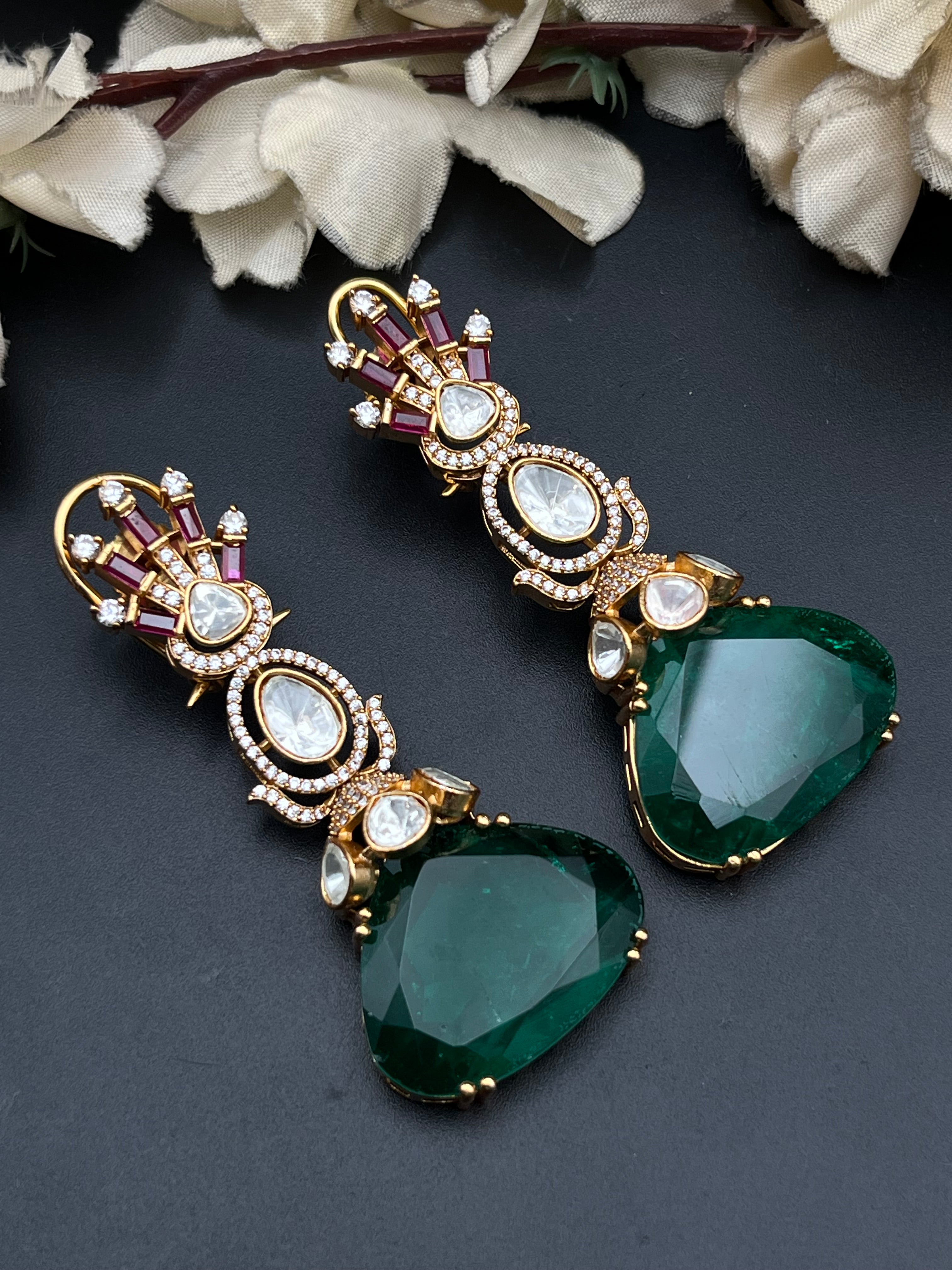 NIYA NECKLACE