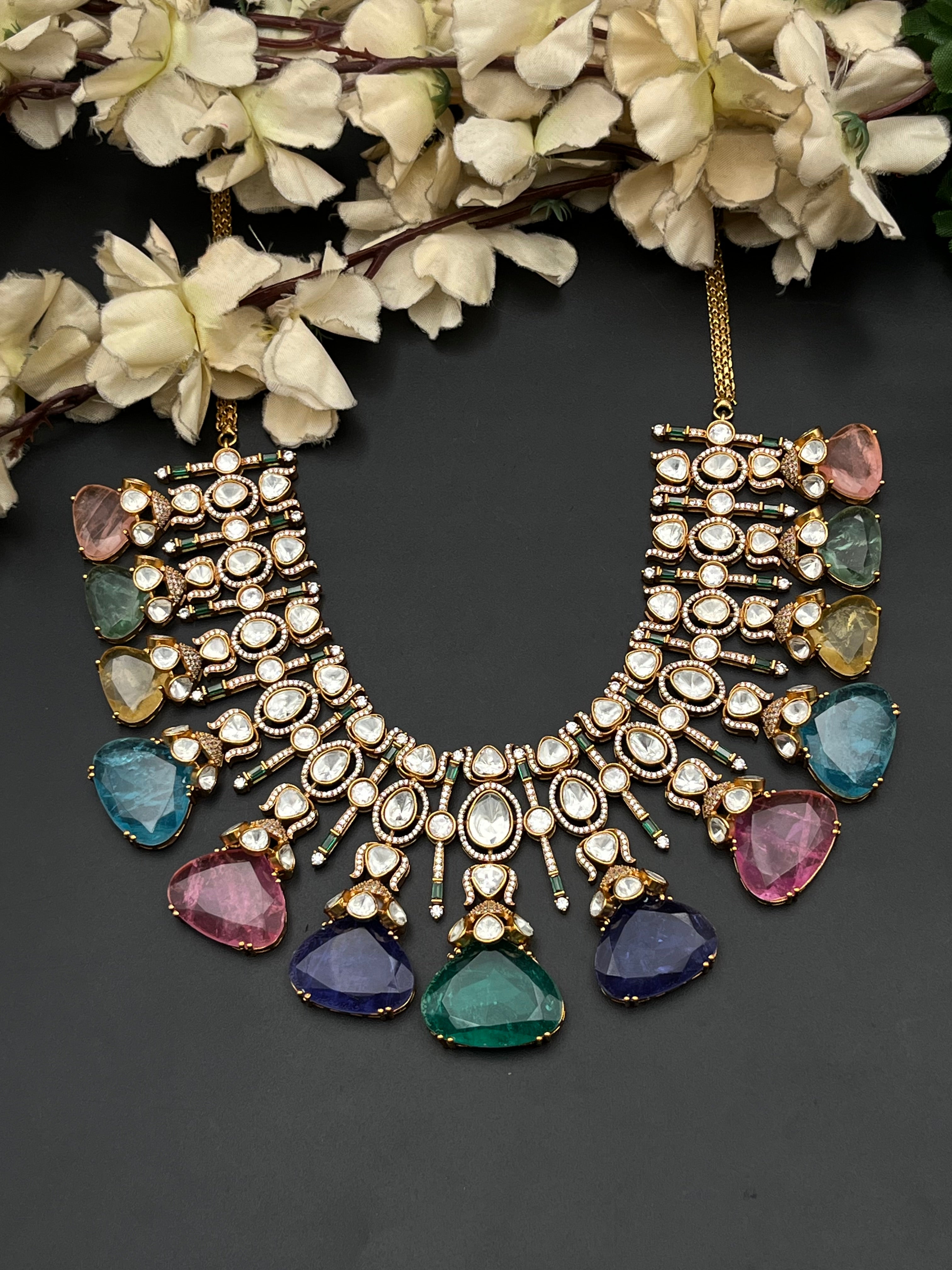NIYA NECKLACE