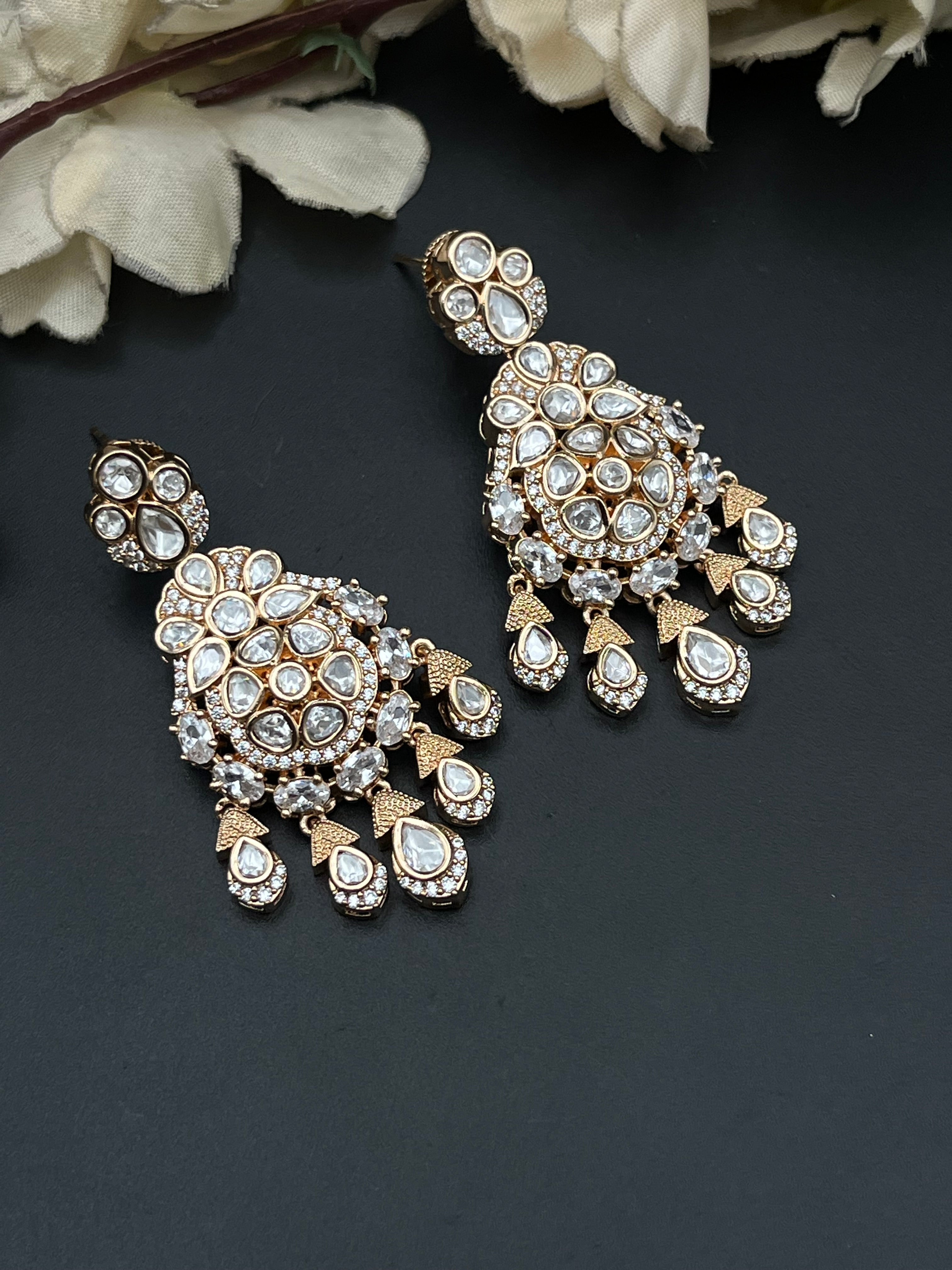 AAYA NECKLACE