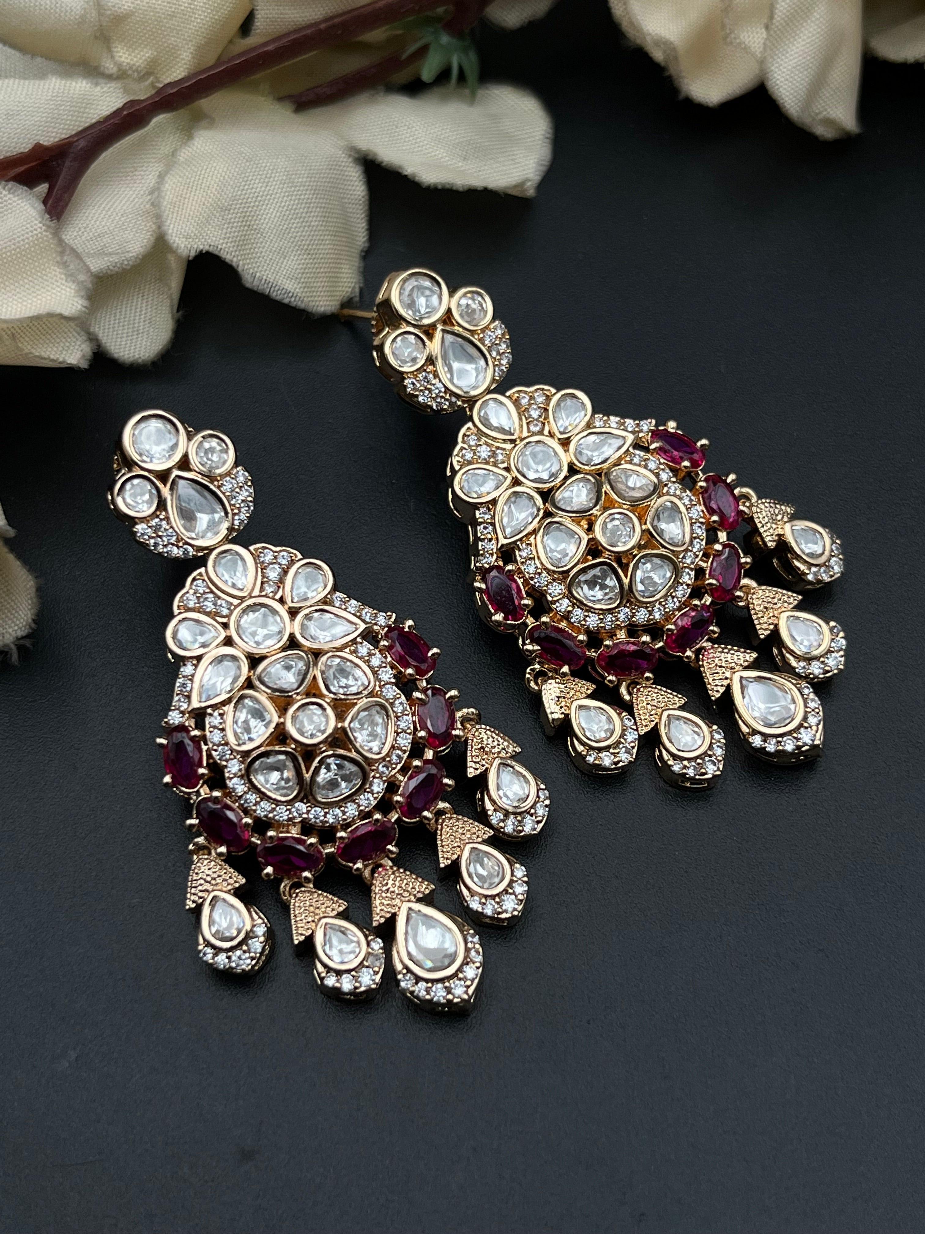 AAYA NECKLACE