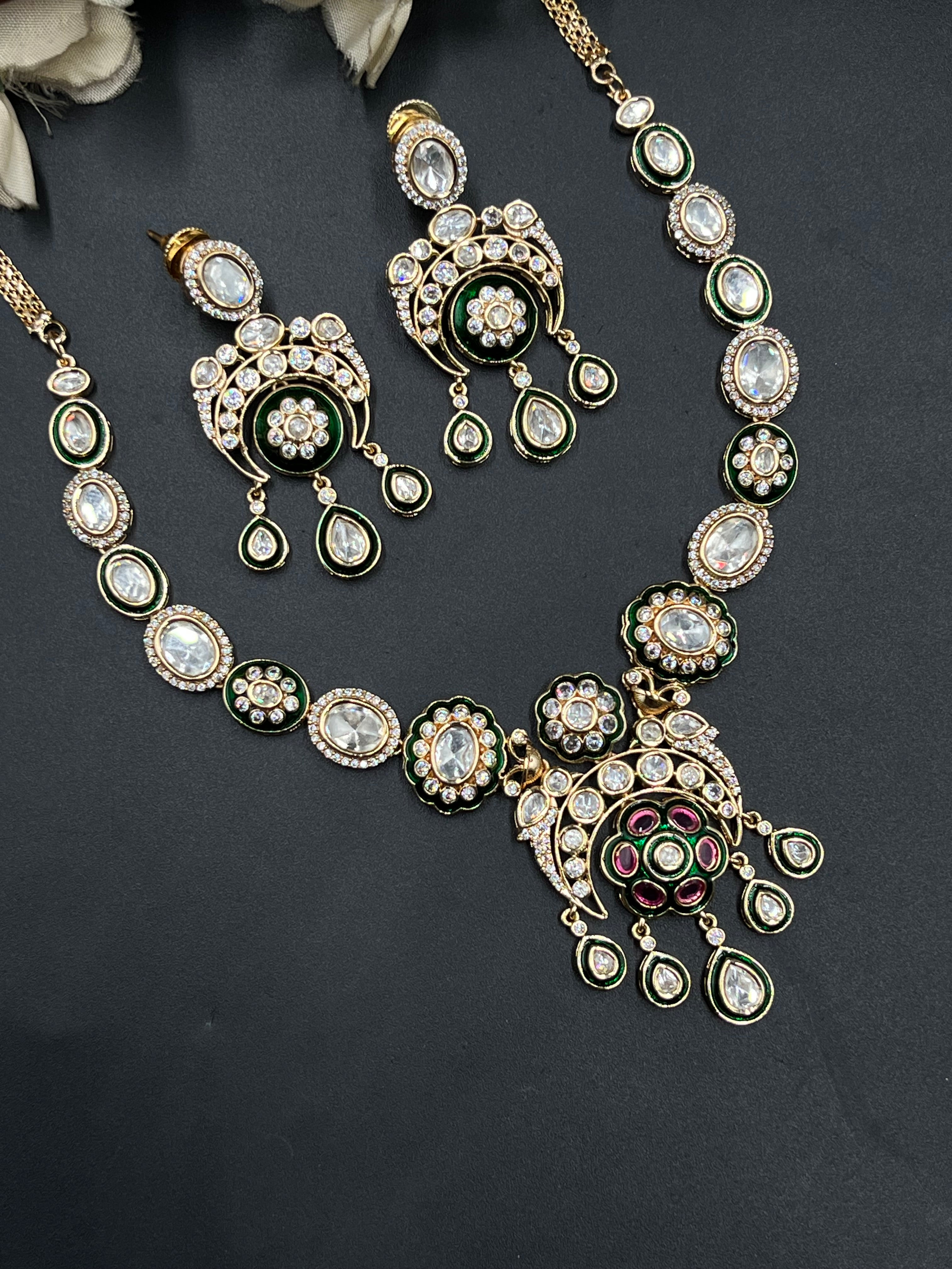 RIYA NECKLACE