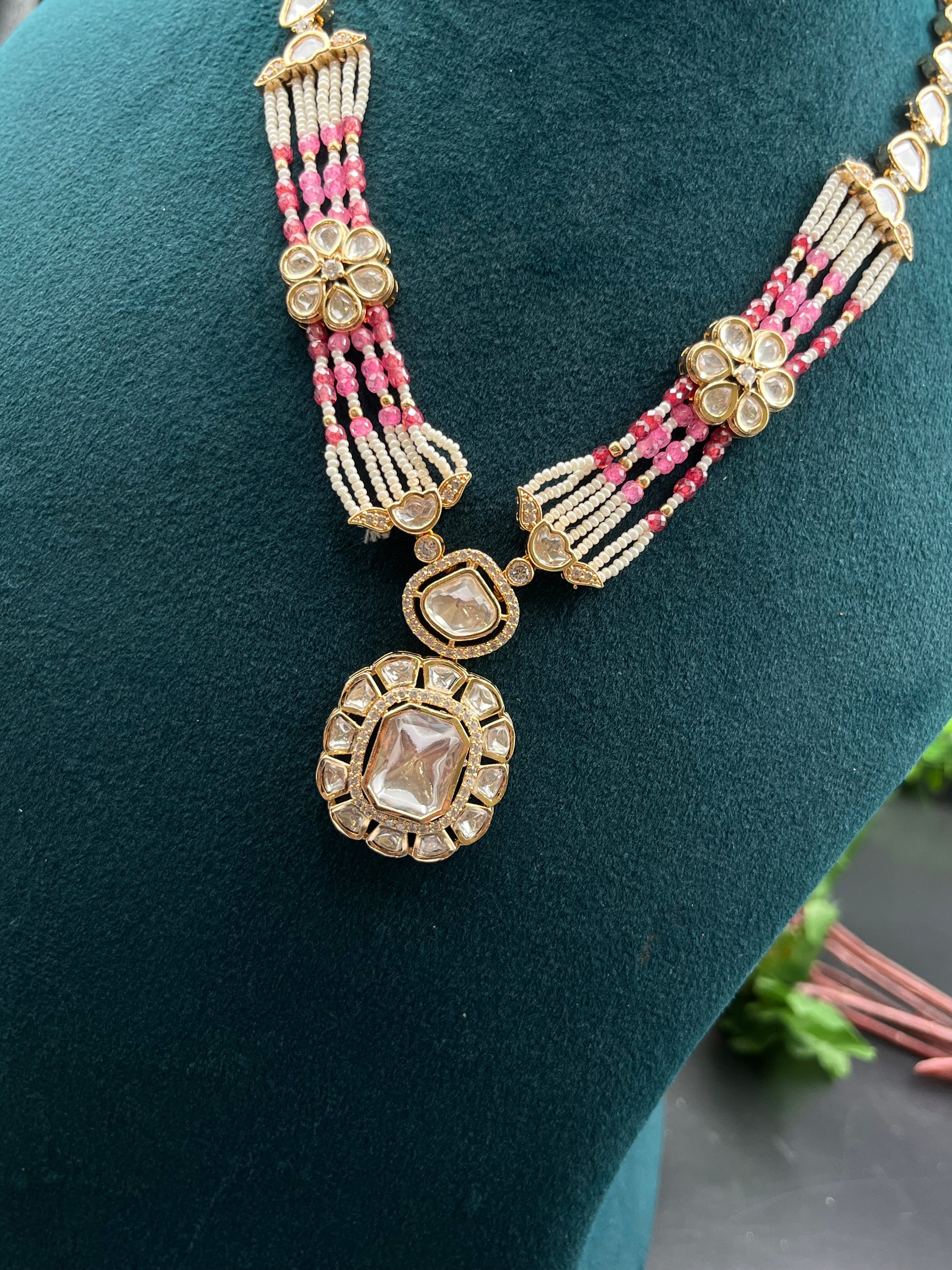 MUSKAN NECKLACE
