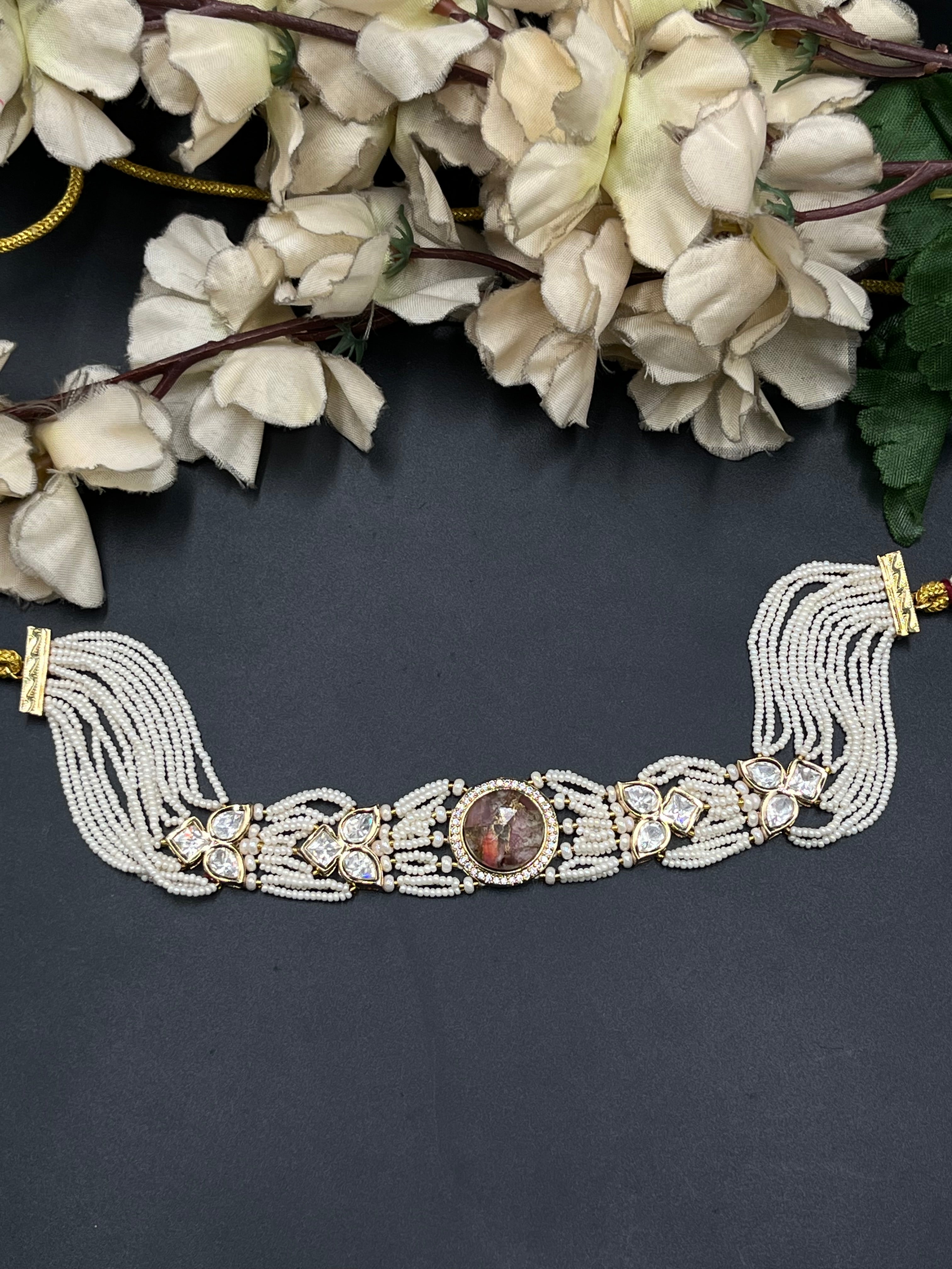 NARU NECKLACE