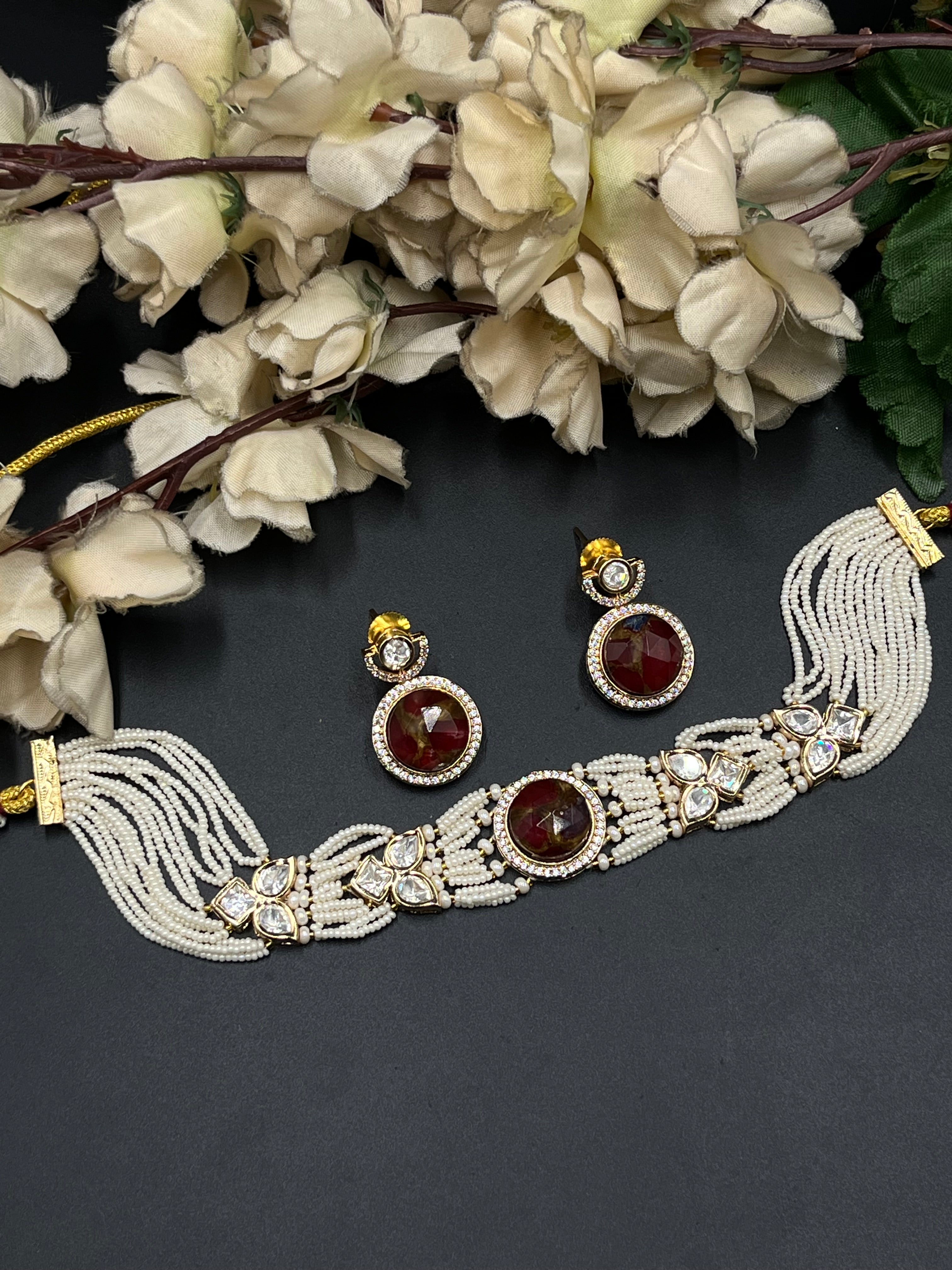 NARU NECKLACE