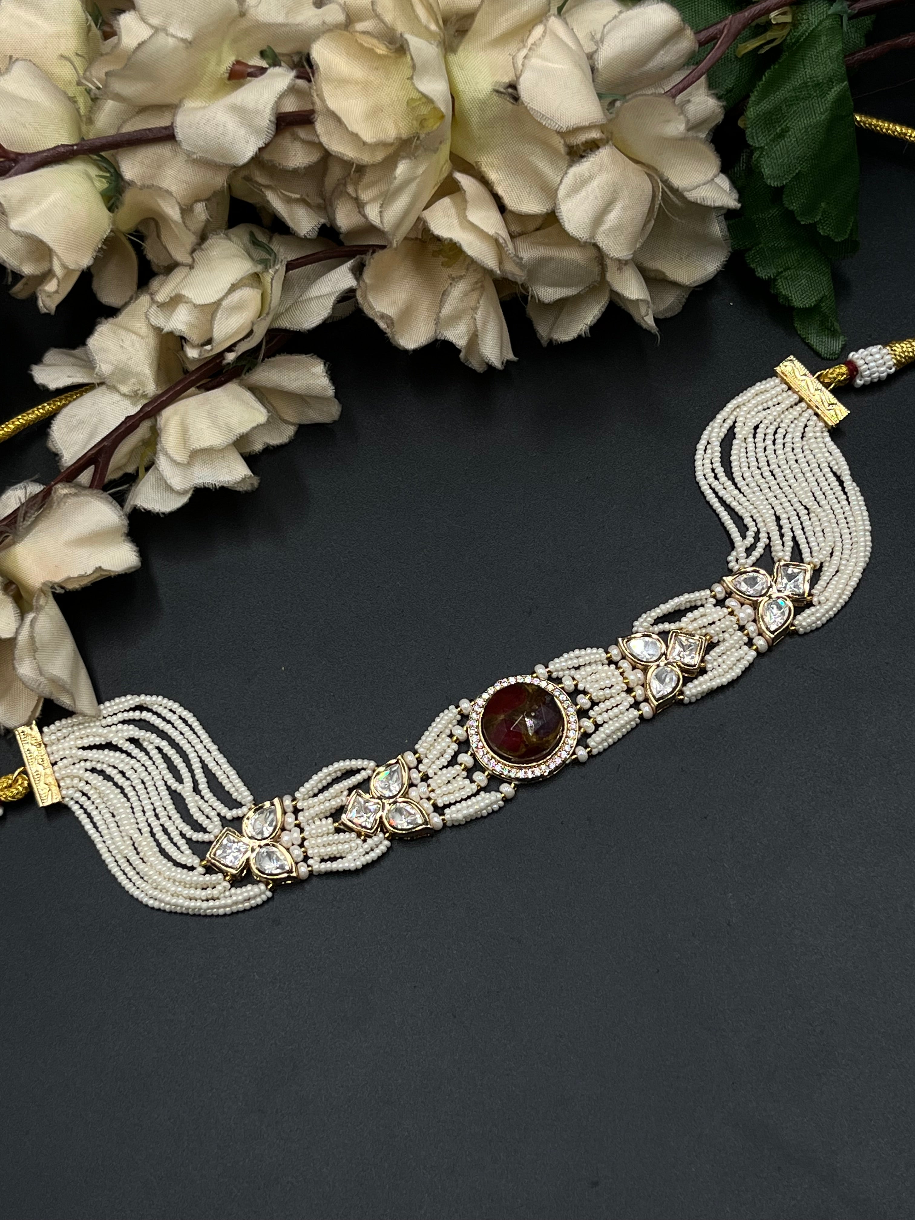 NARU NECKLACE