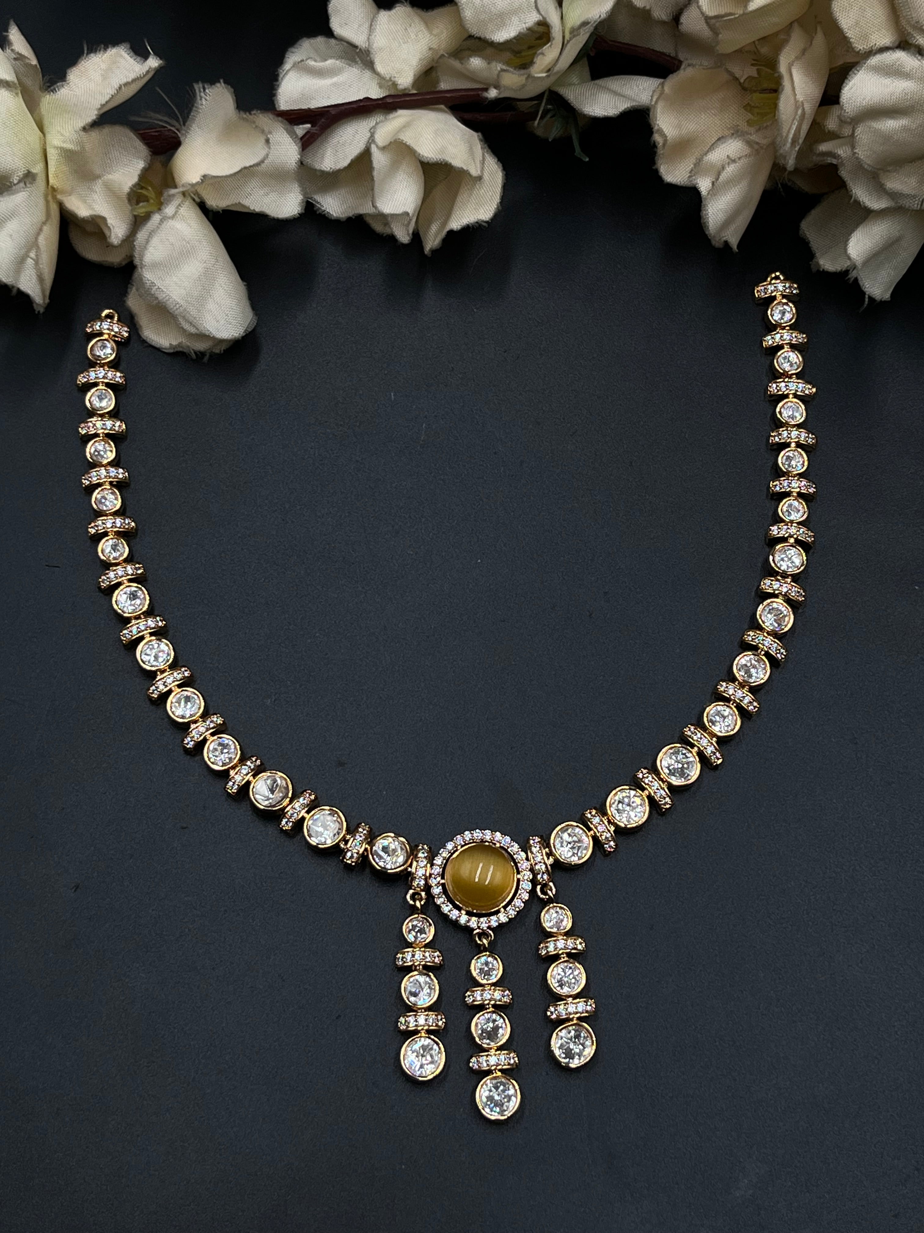 LATA NECKLACE