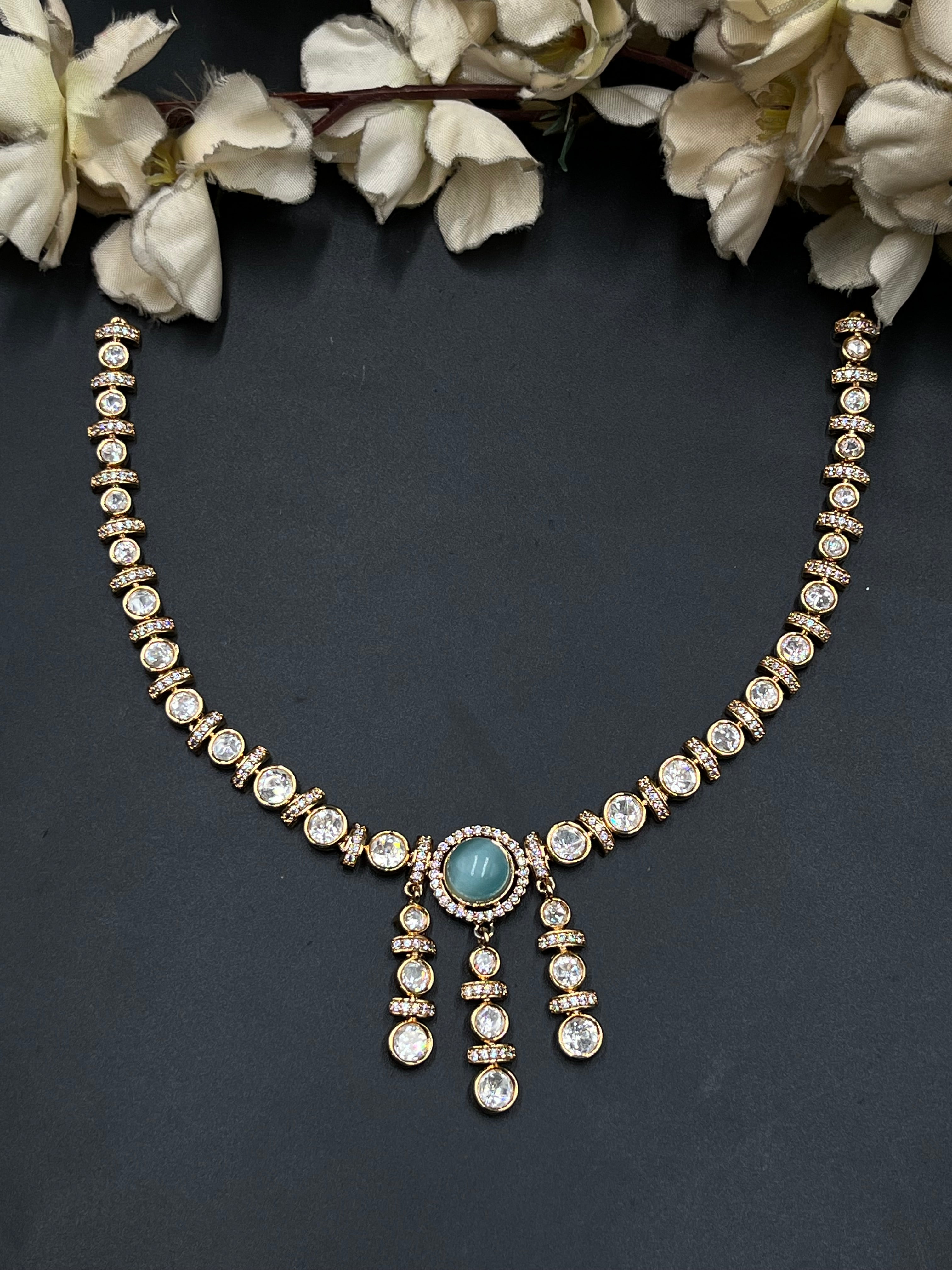 LATA NECKLACE