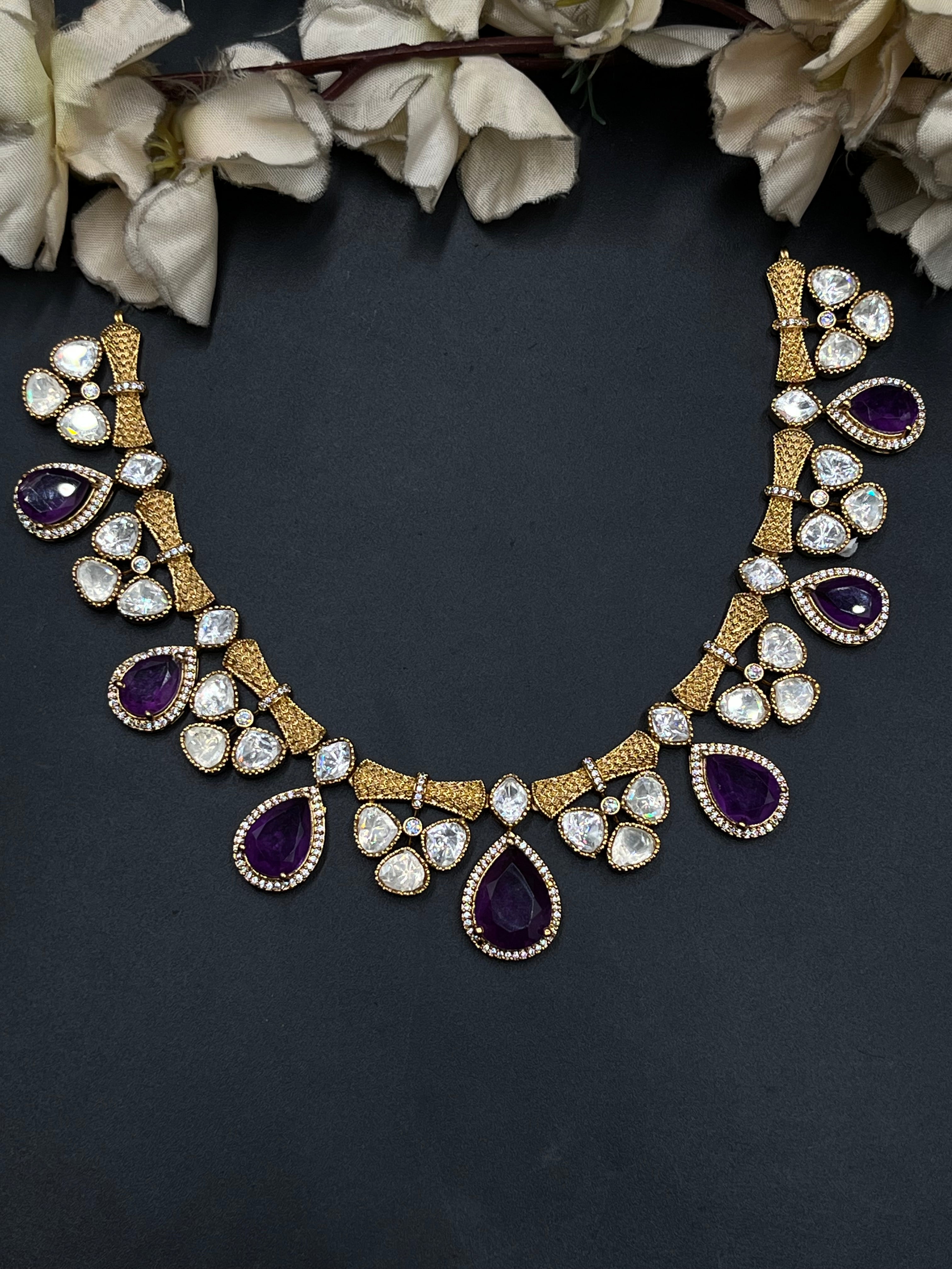 ASHIYA  NECKLACE