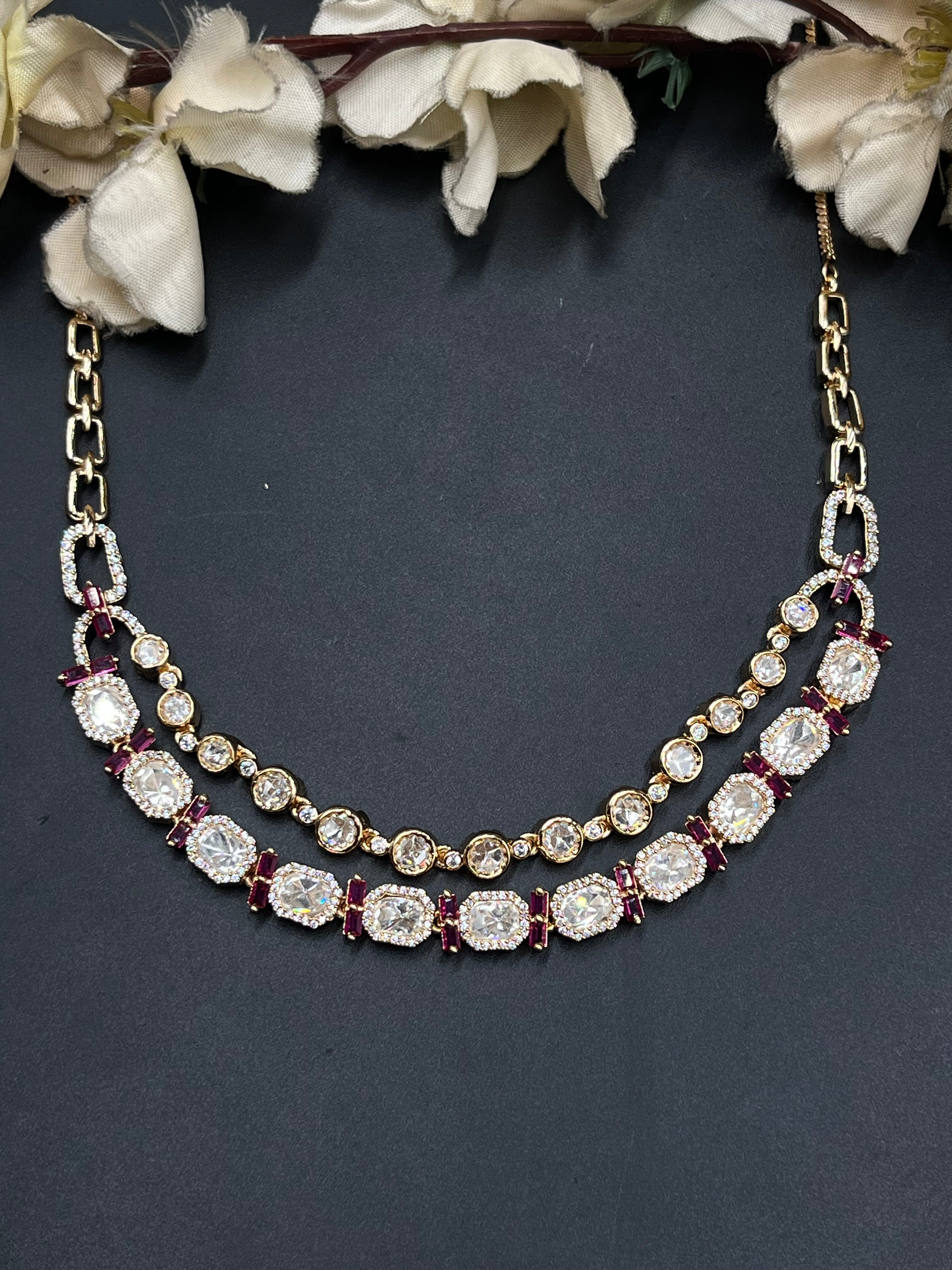LARA NECKLACE
