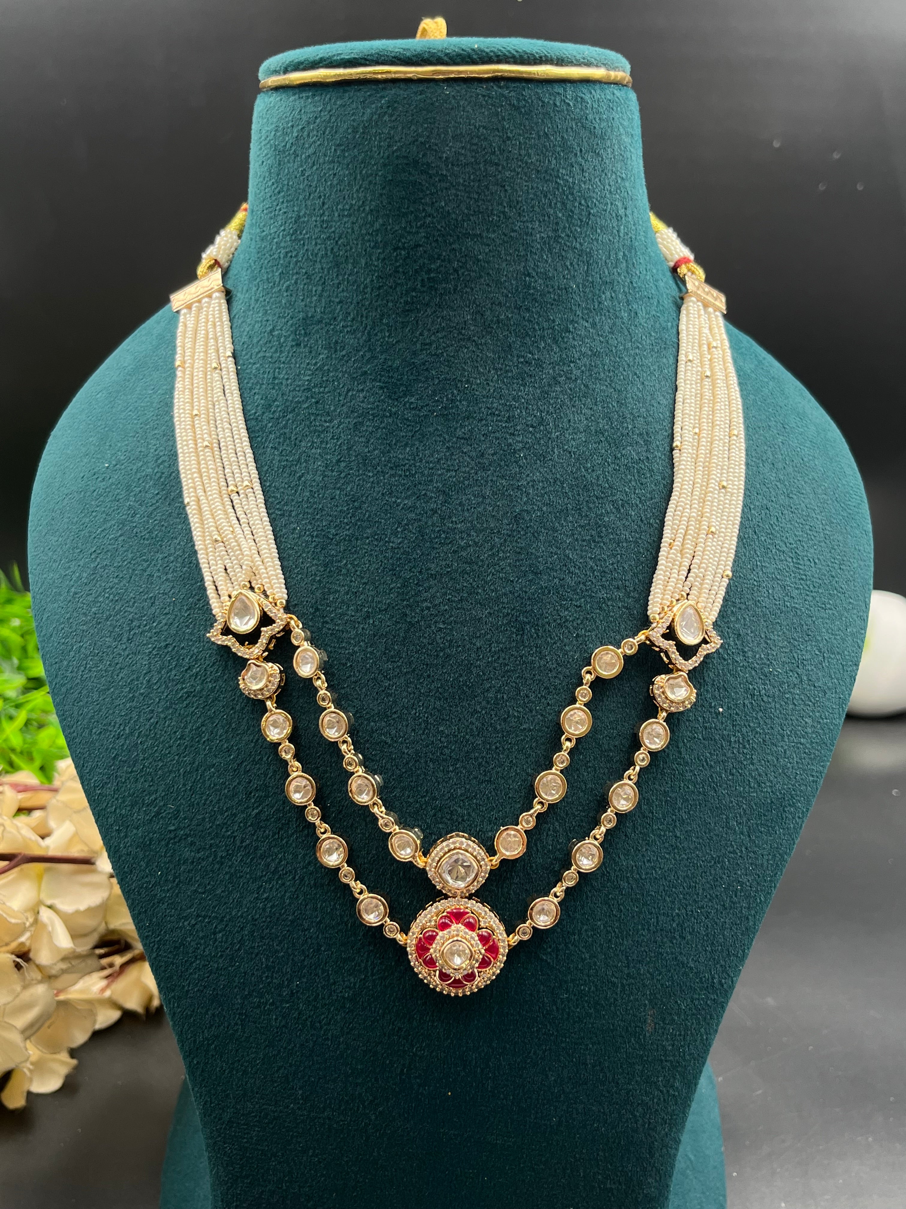 VENUU NECKLACE