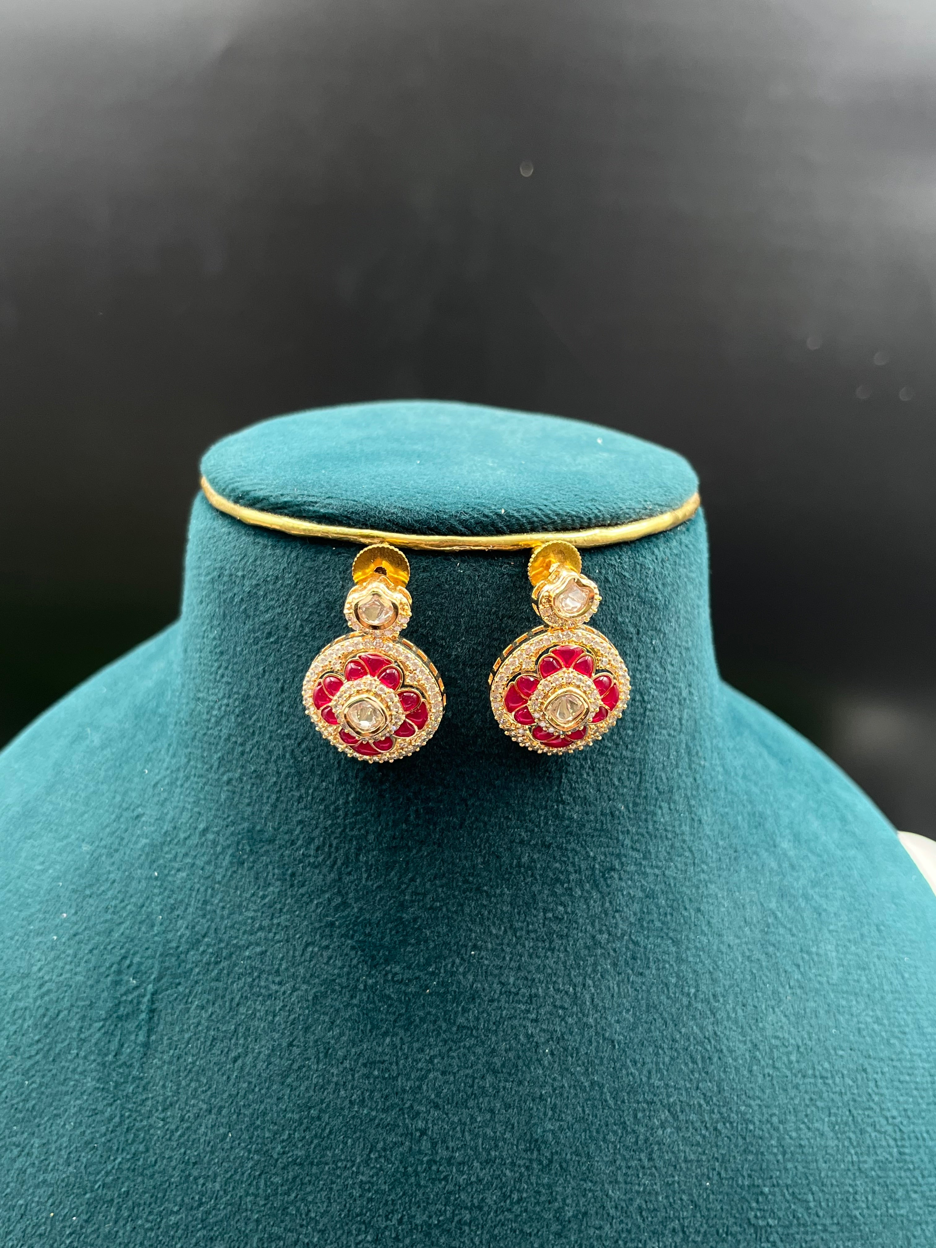 VENUU NECKLACE