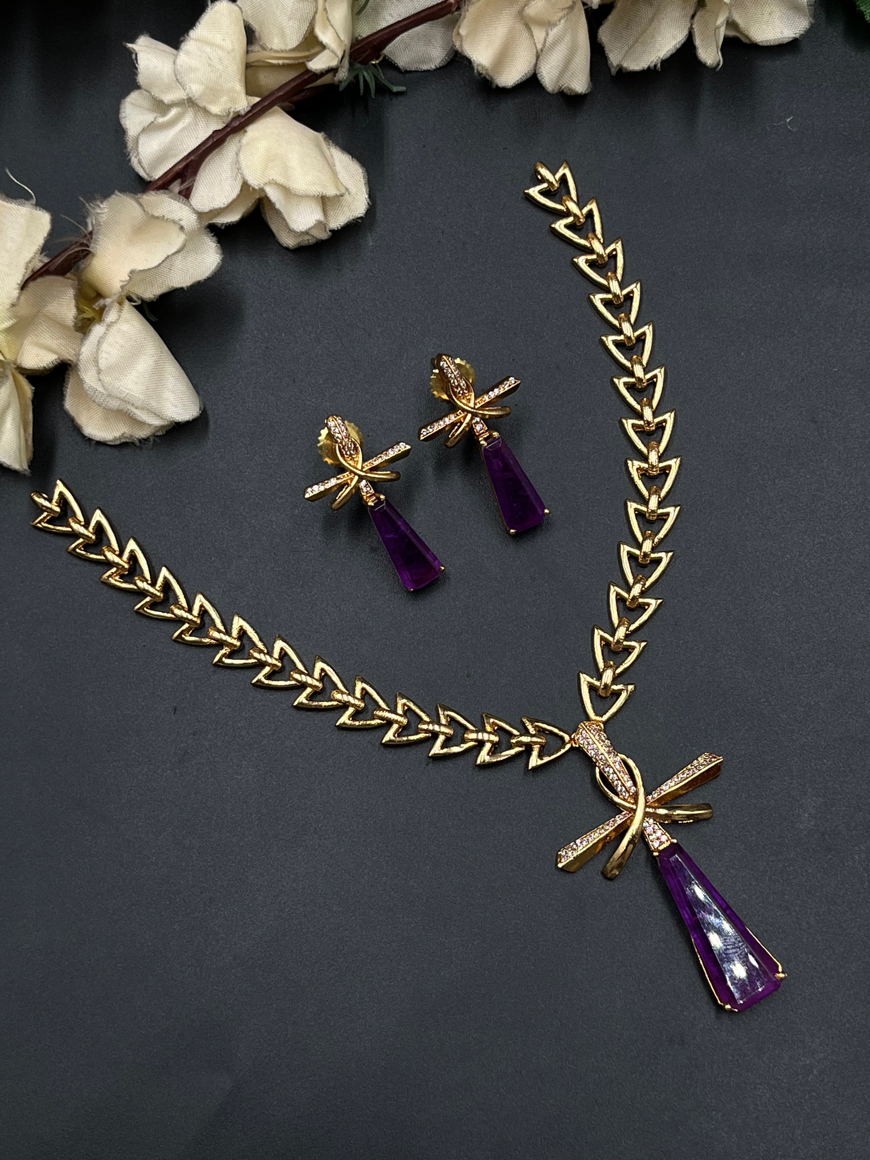 IQRA NECKLACE