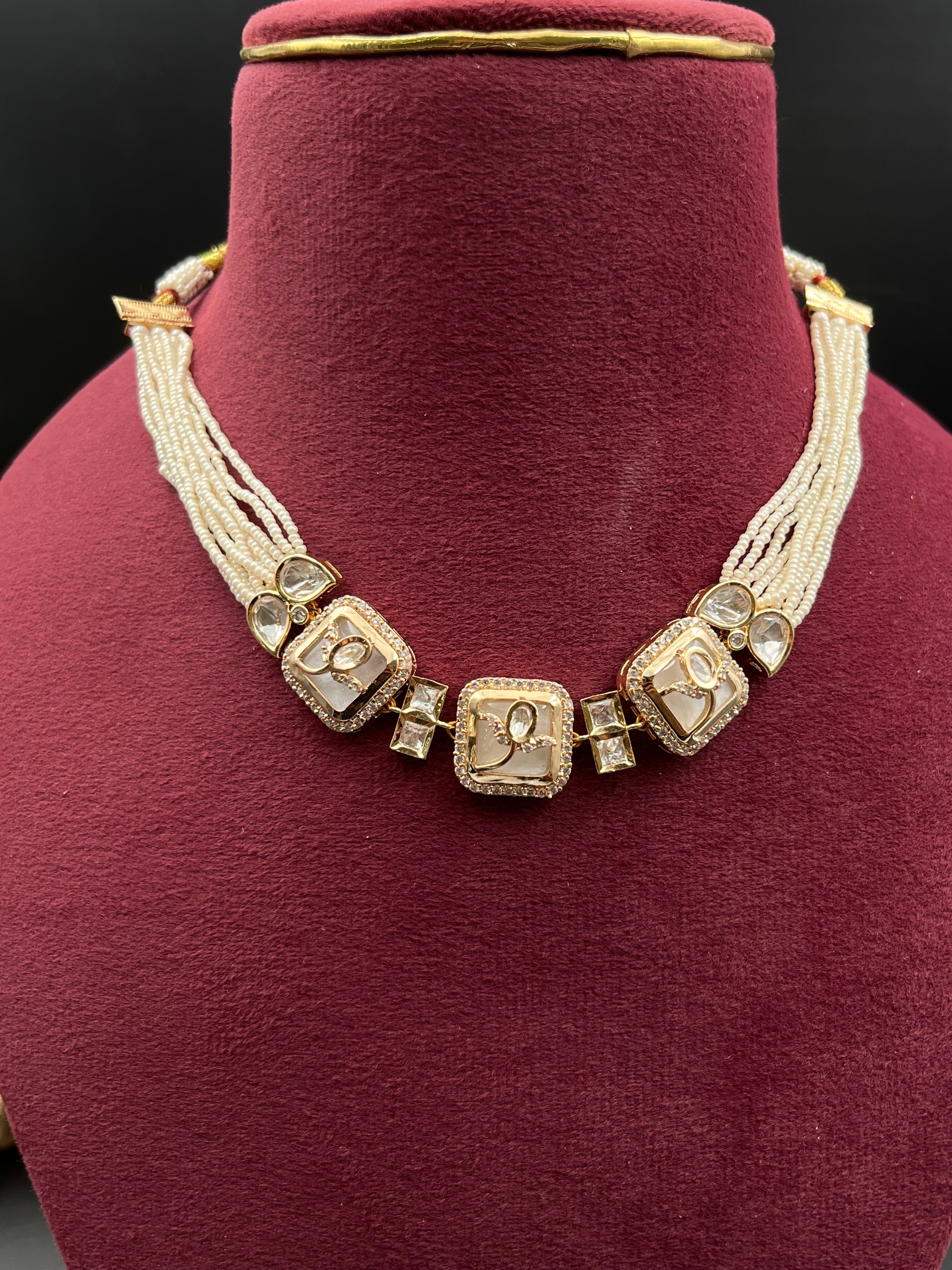 PIUSHI NECKLACE