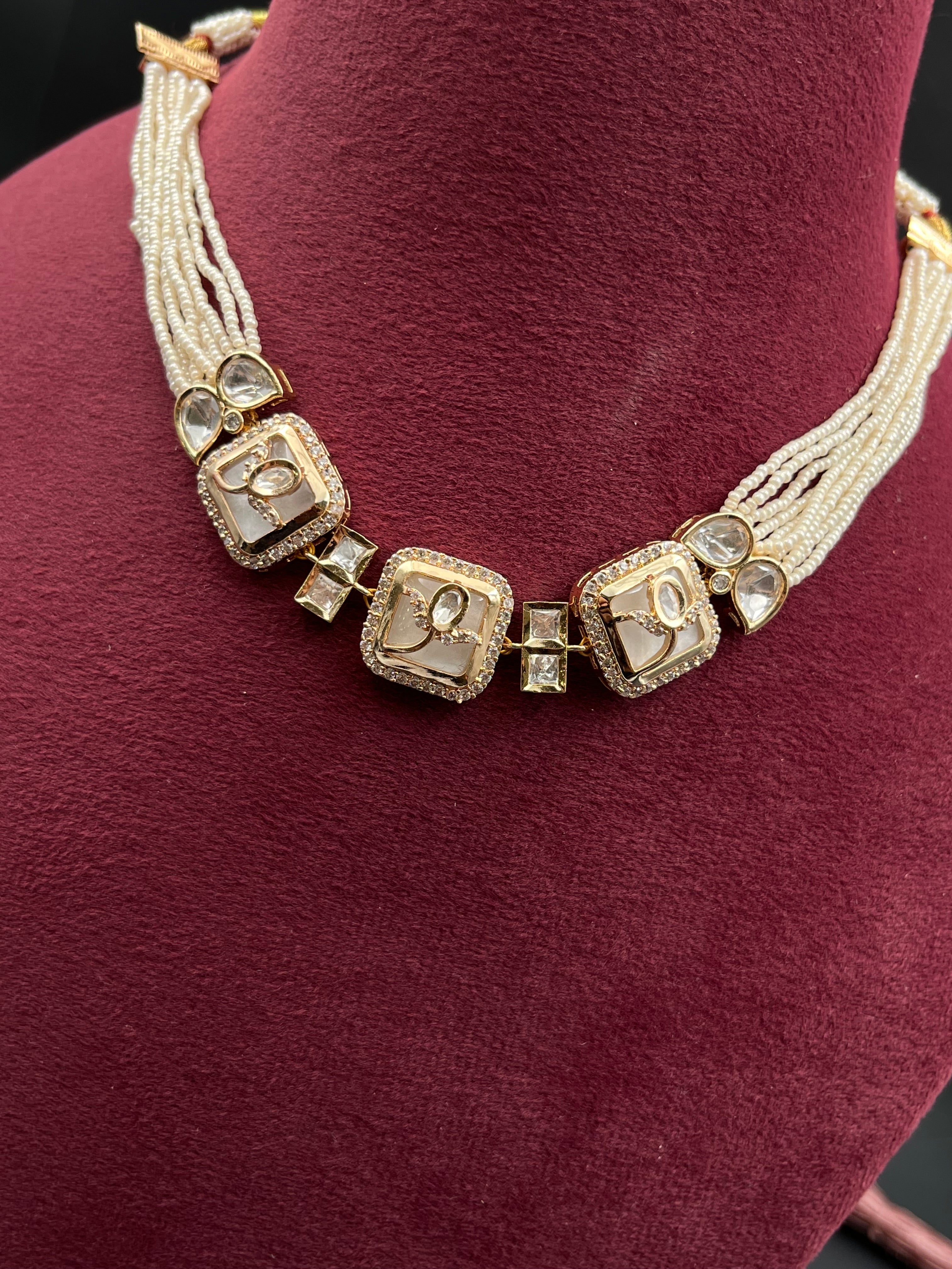 PIUSHI NECKLACE