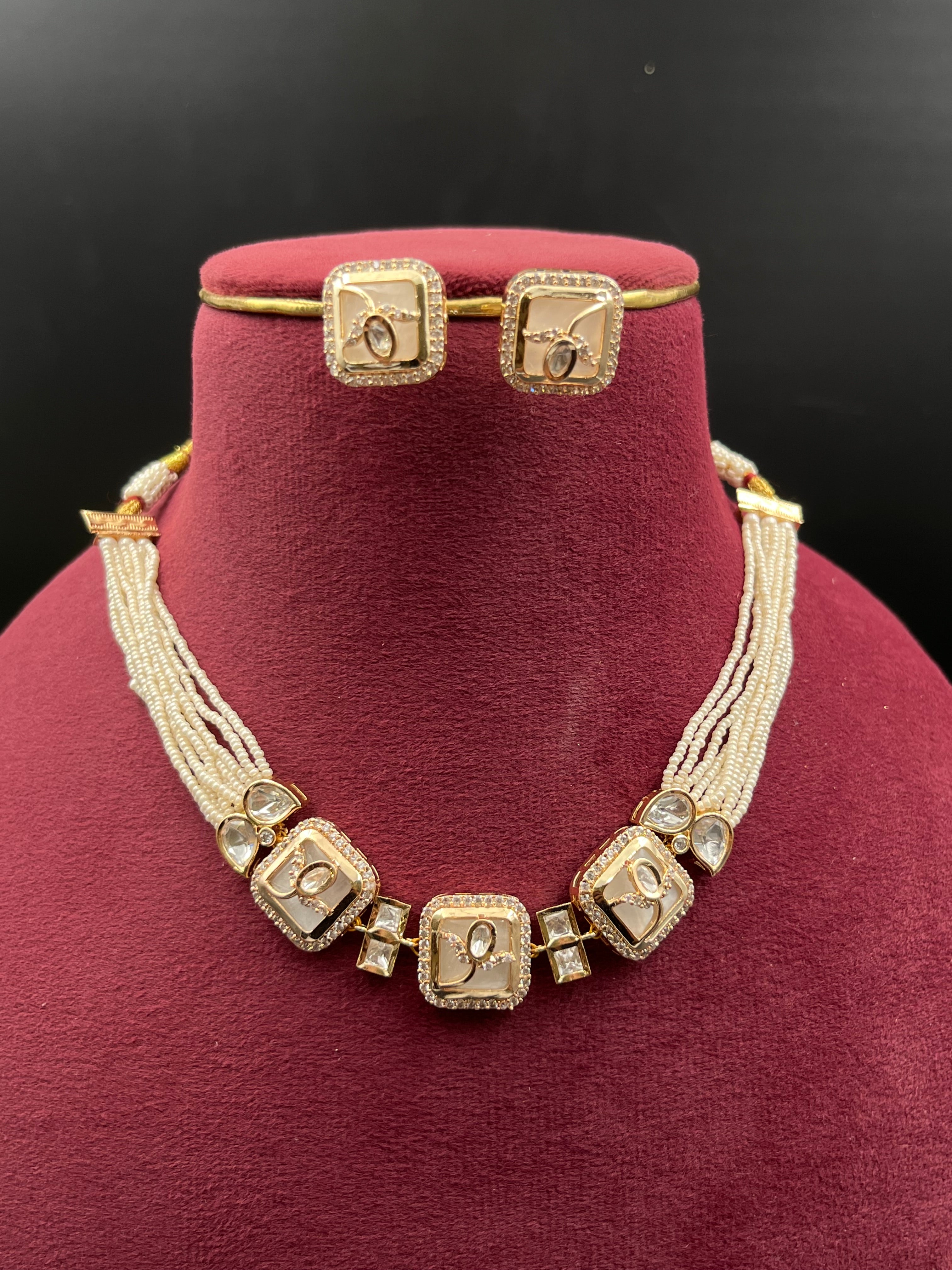 PIUSHI NECKLACE