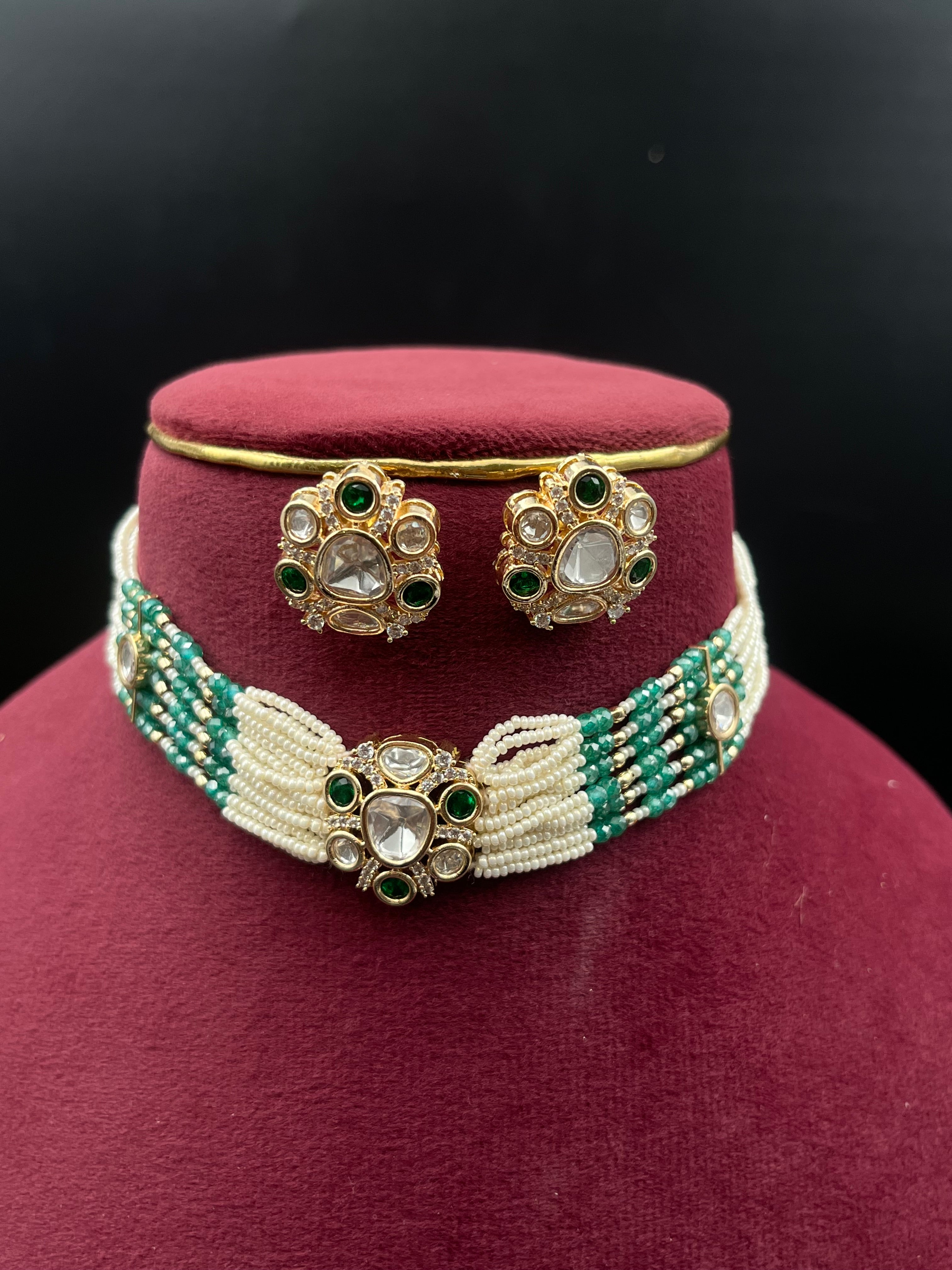 ANUSKA NECKLACE