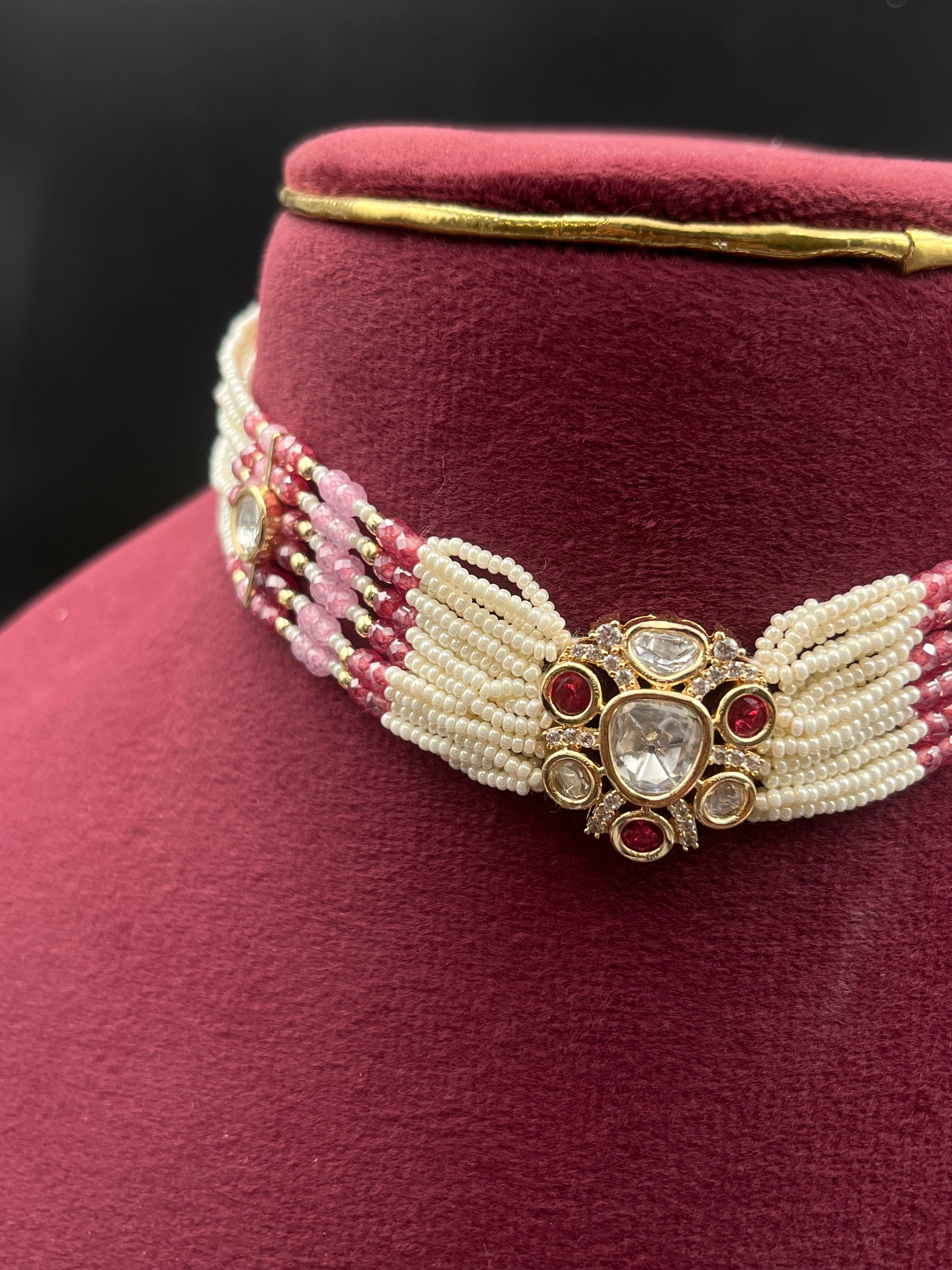 ANUSKA NECKLACE