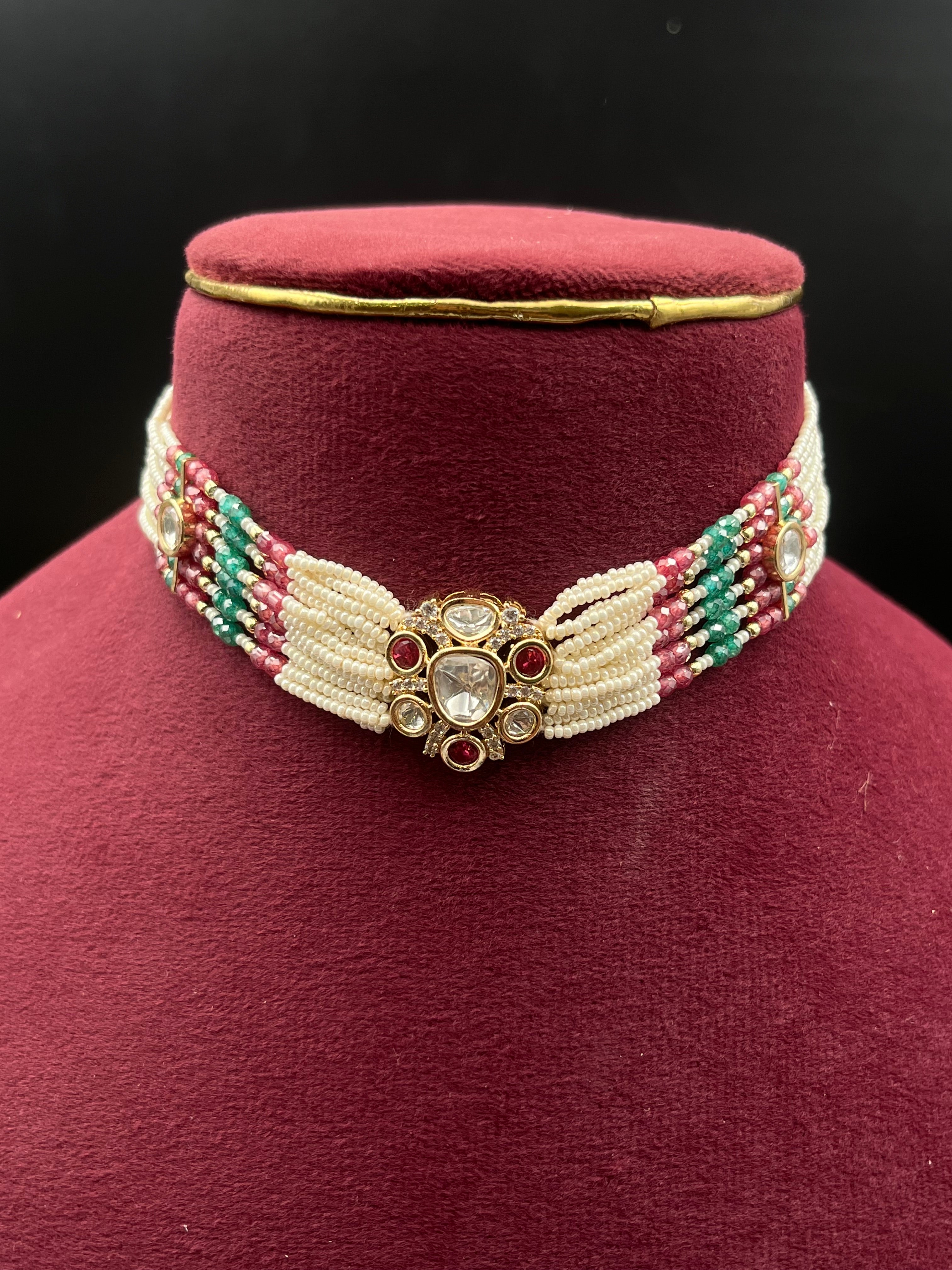 ANUSKA NECKLACE