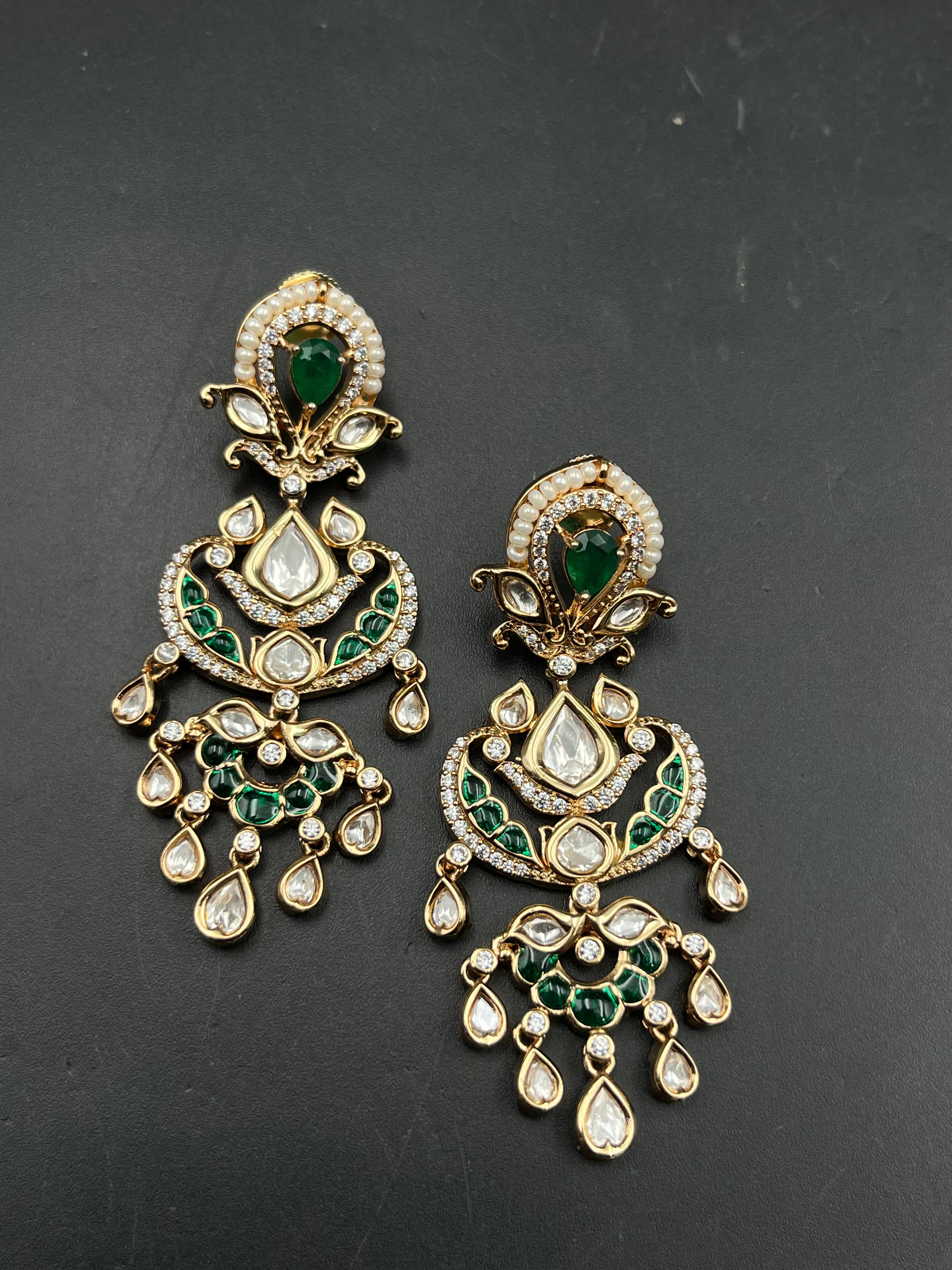 PIUSHI EARRING