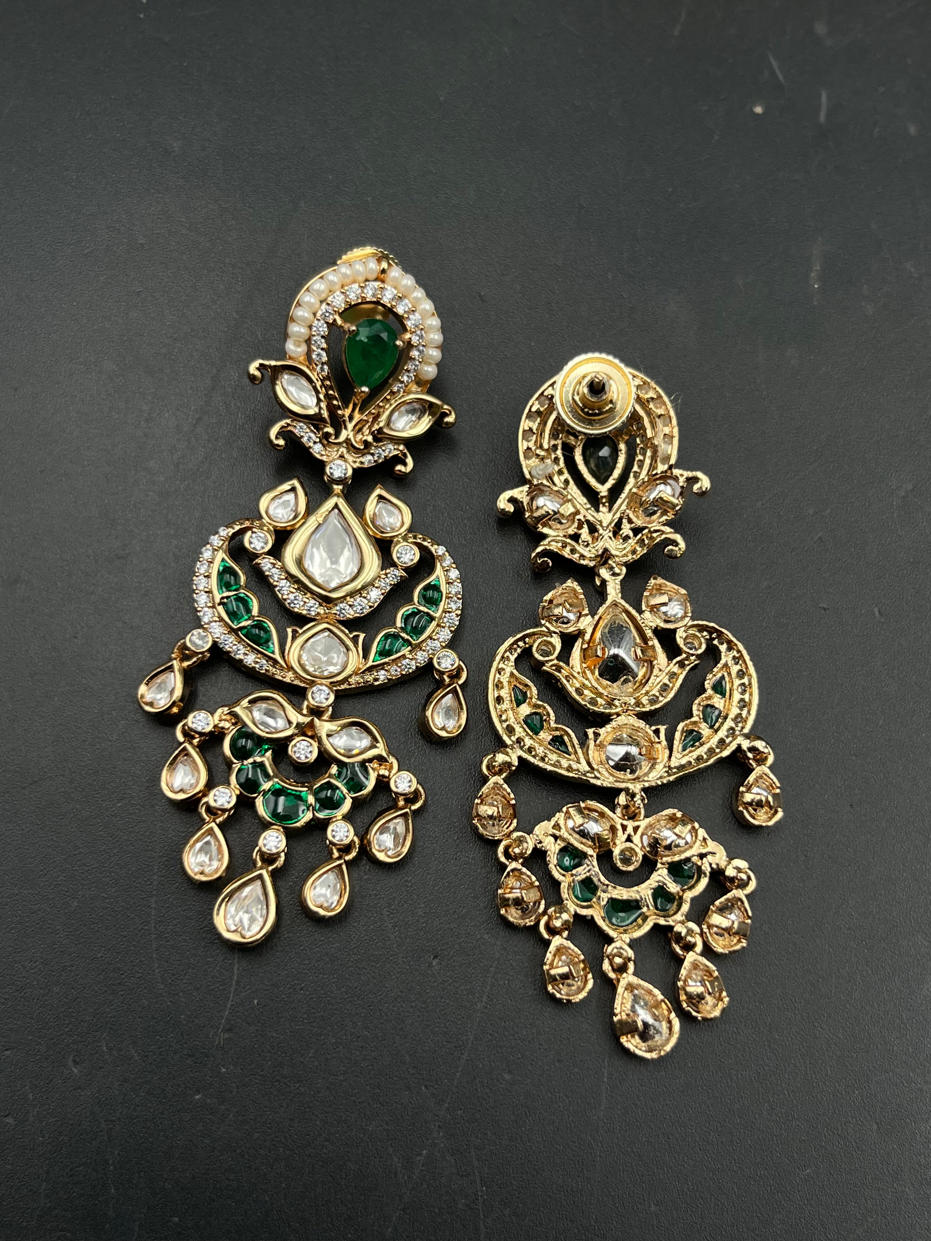 PIUSHI EARRING