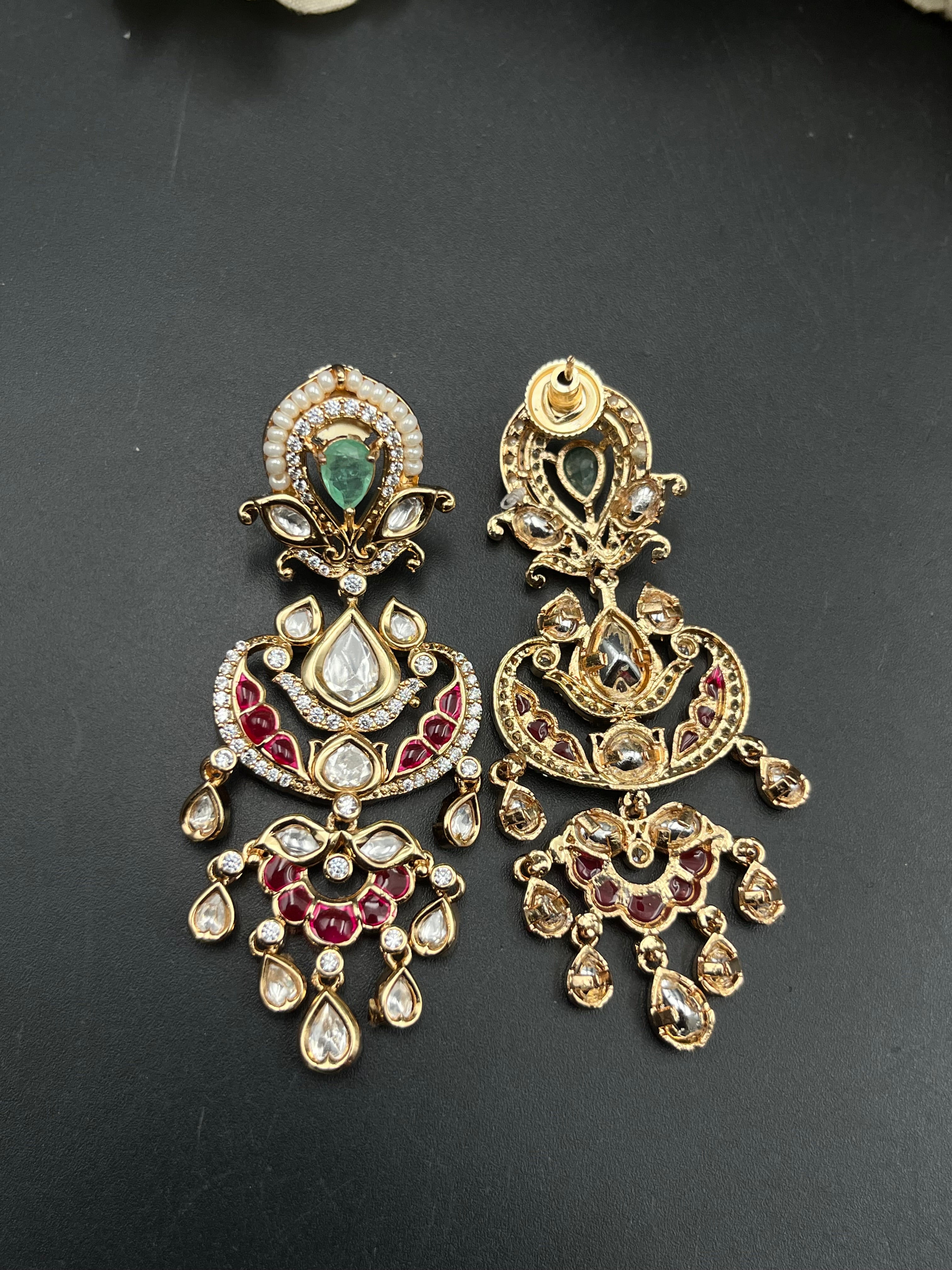 PIUSHI EARRING