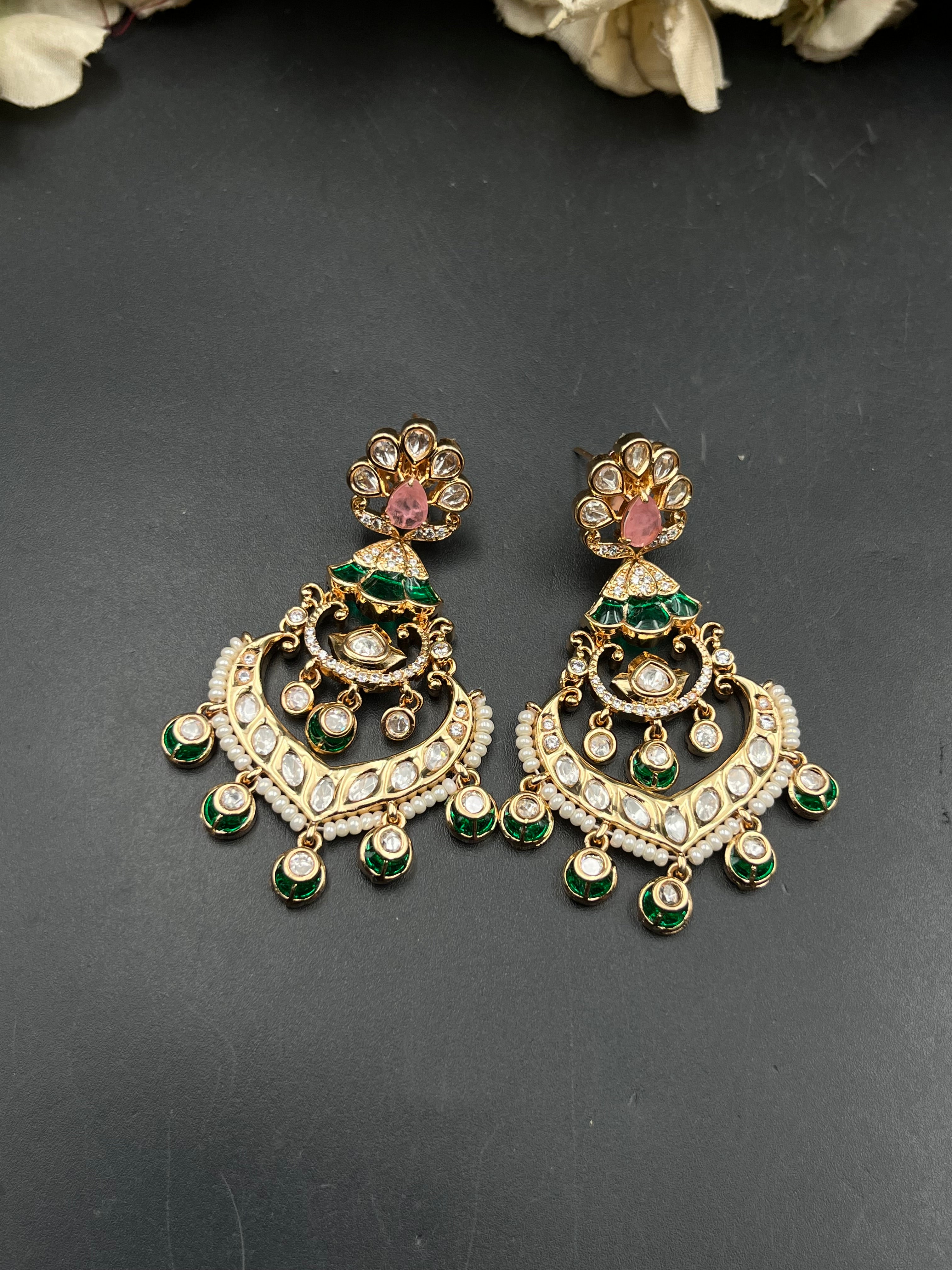 MERU EARRING