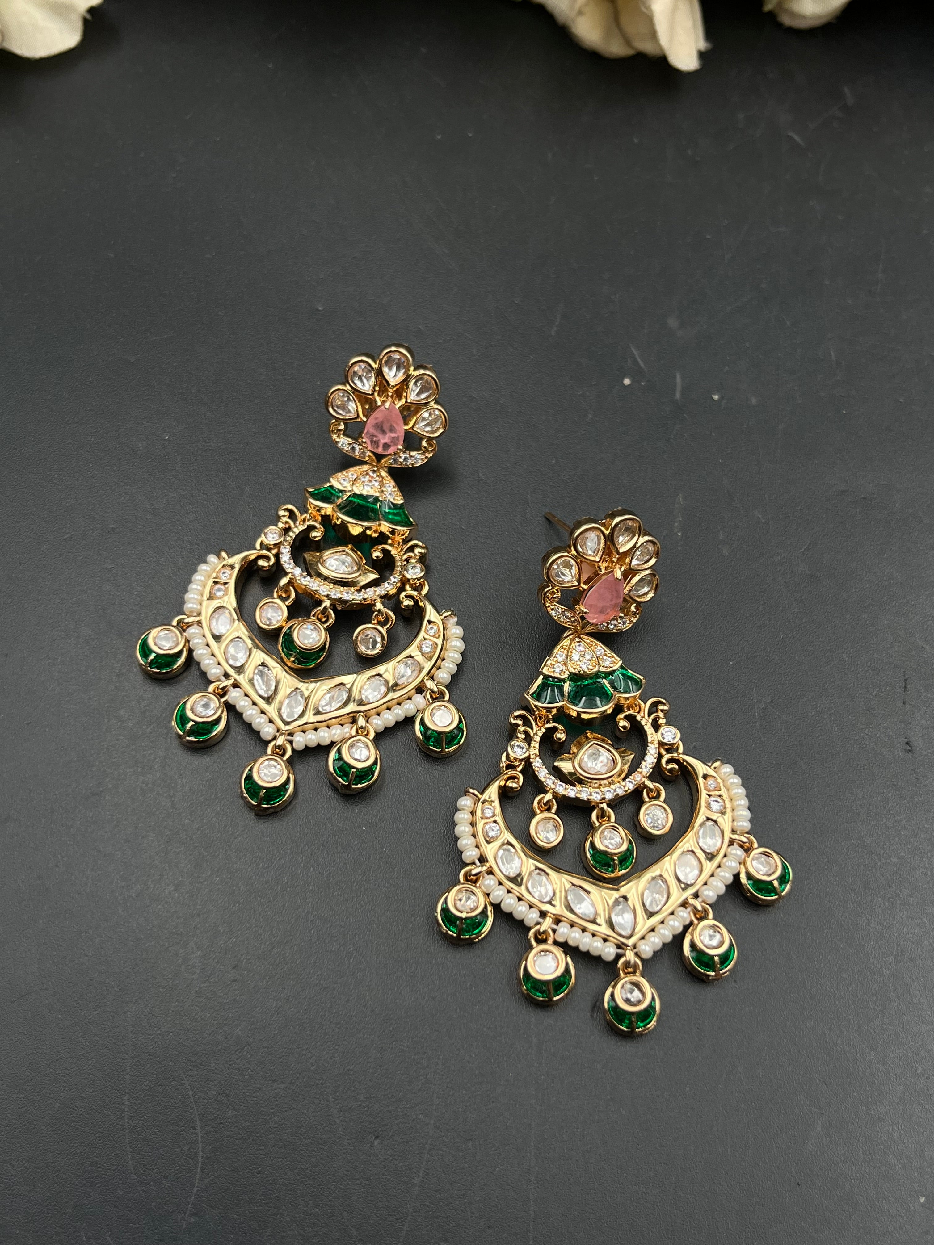 MERU EARRING