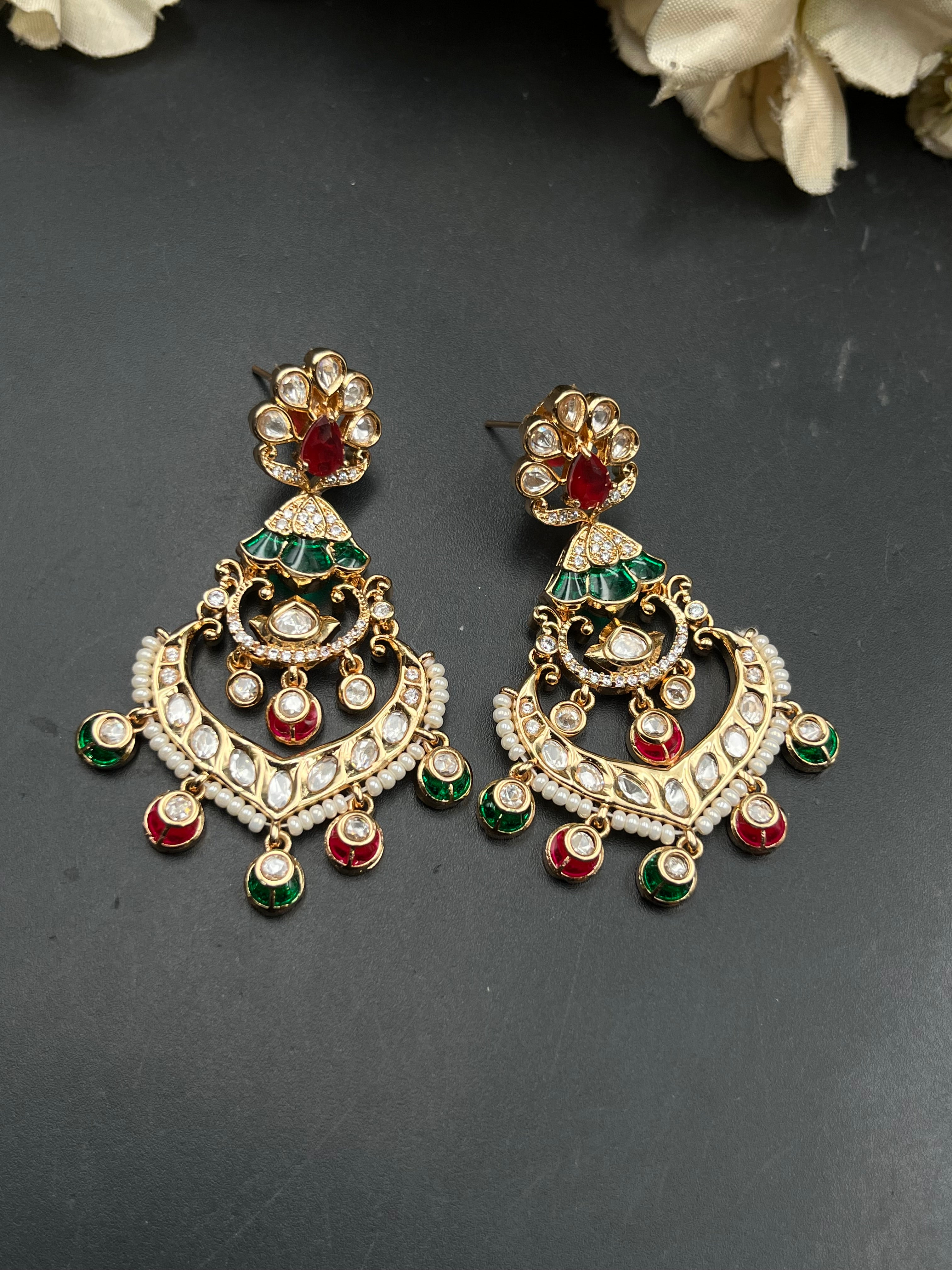 MERU EARRING