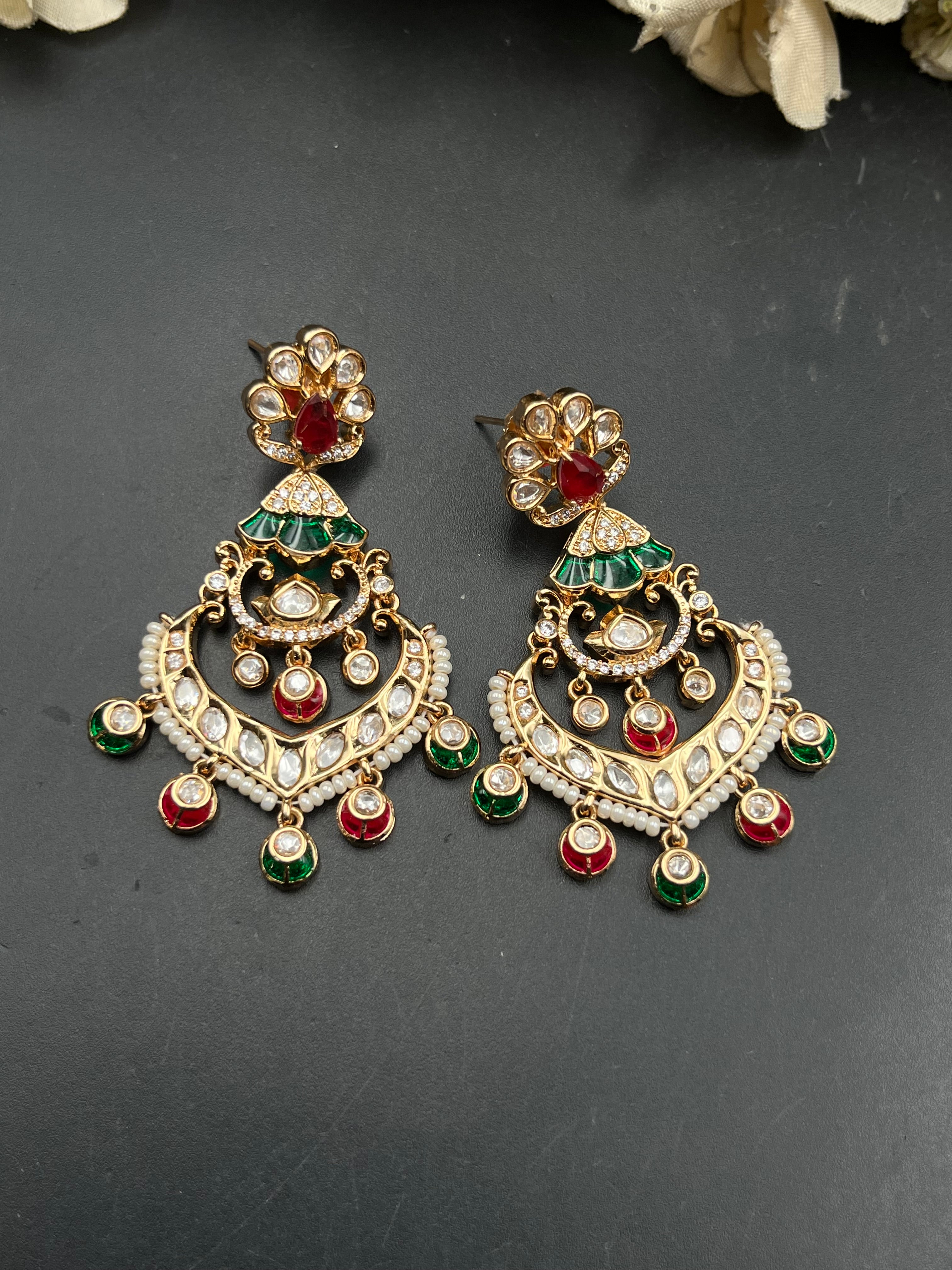 MERU EARRING