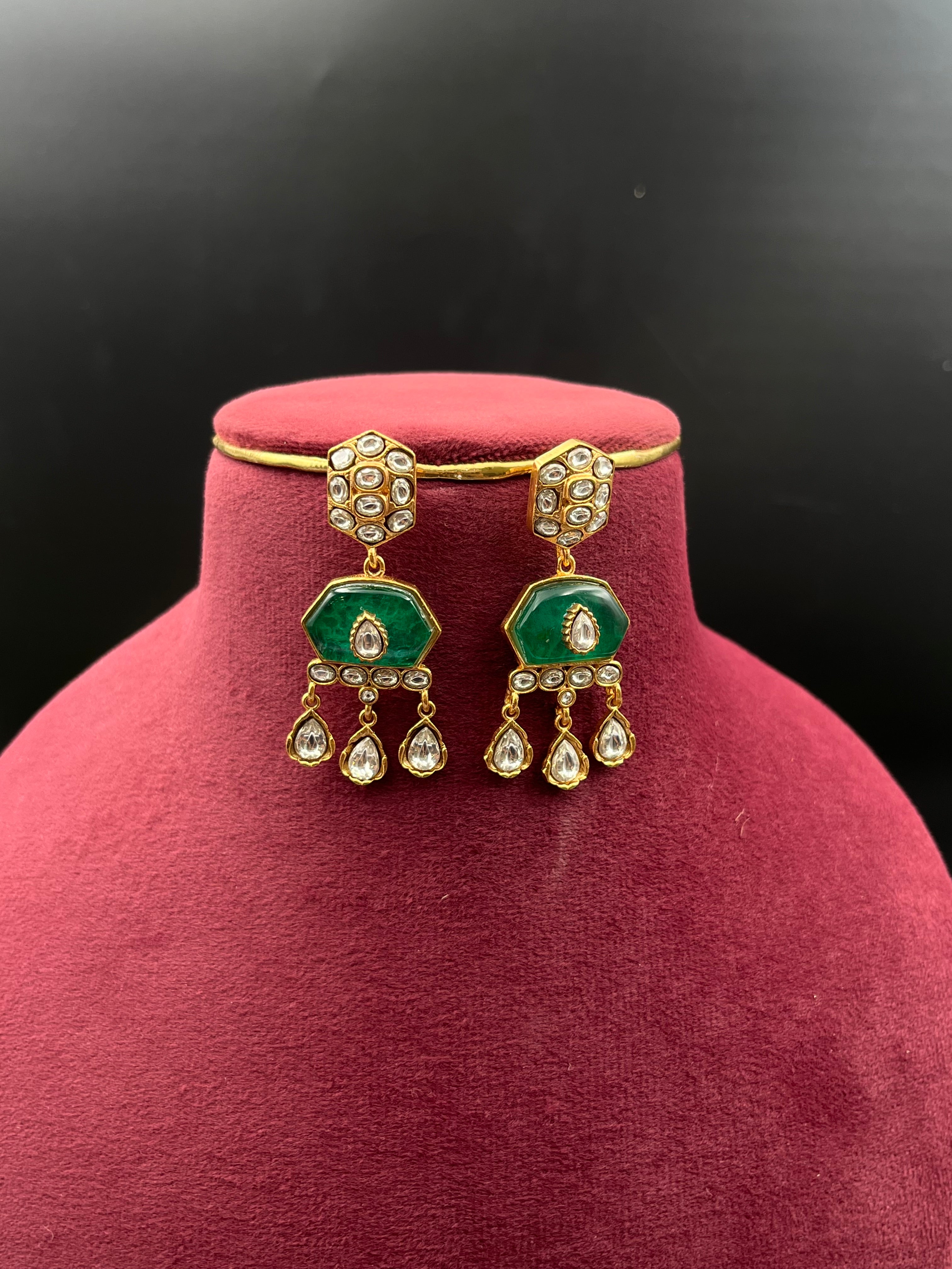 AAROHI NECKLACE