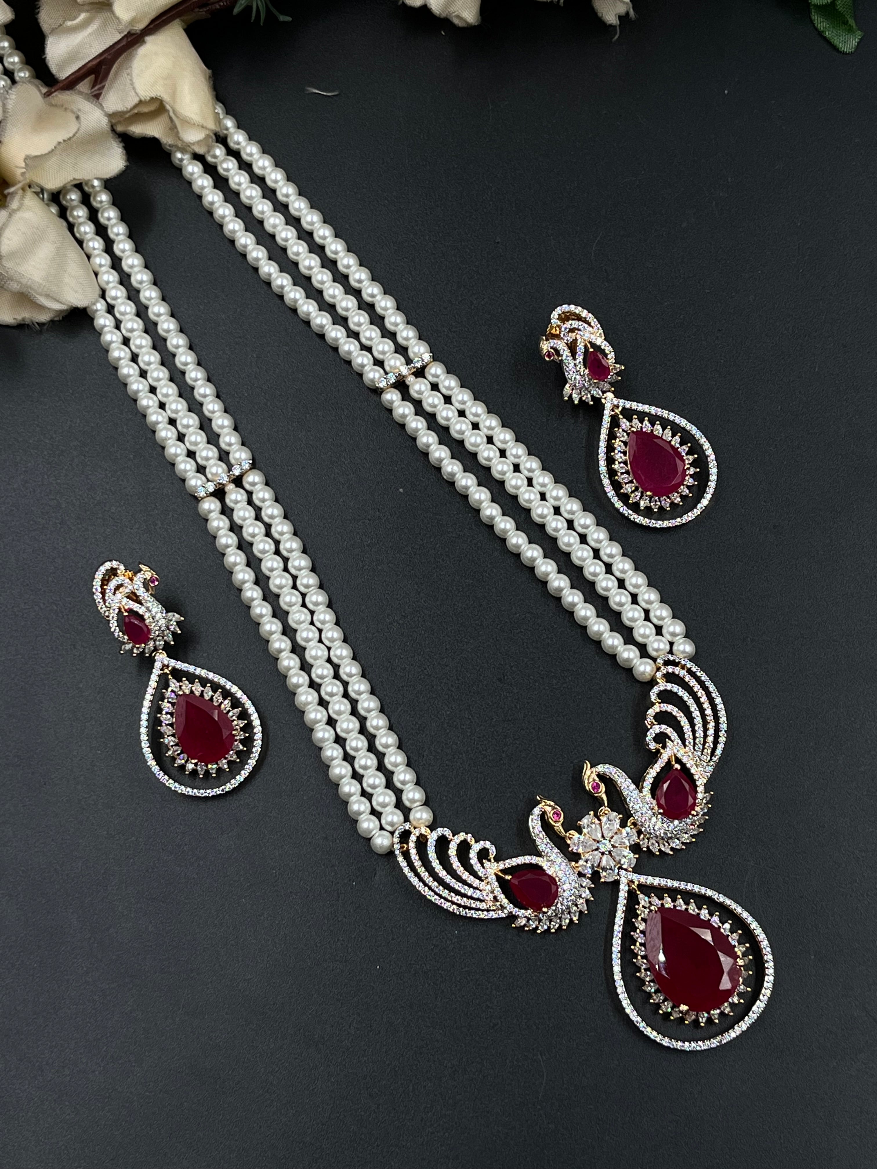 ALIYA NECKLACE