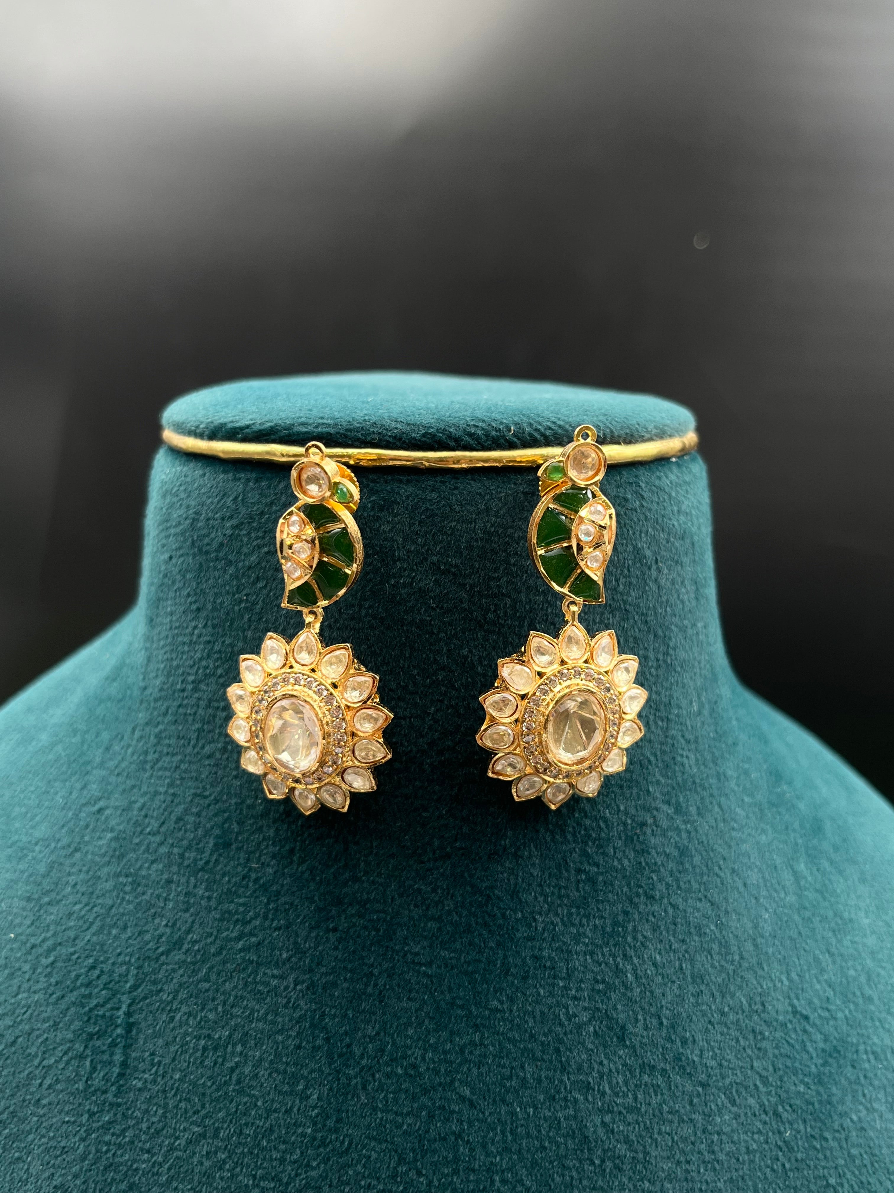 SAROJ NECKLACE