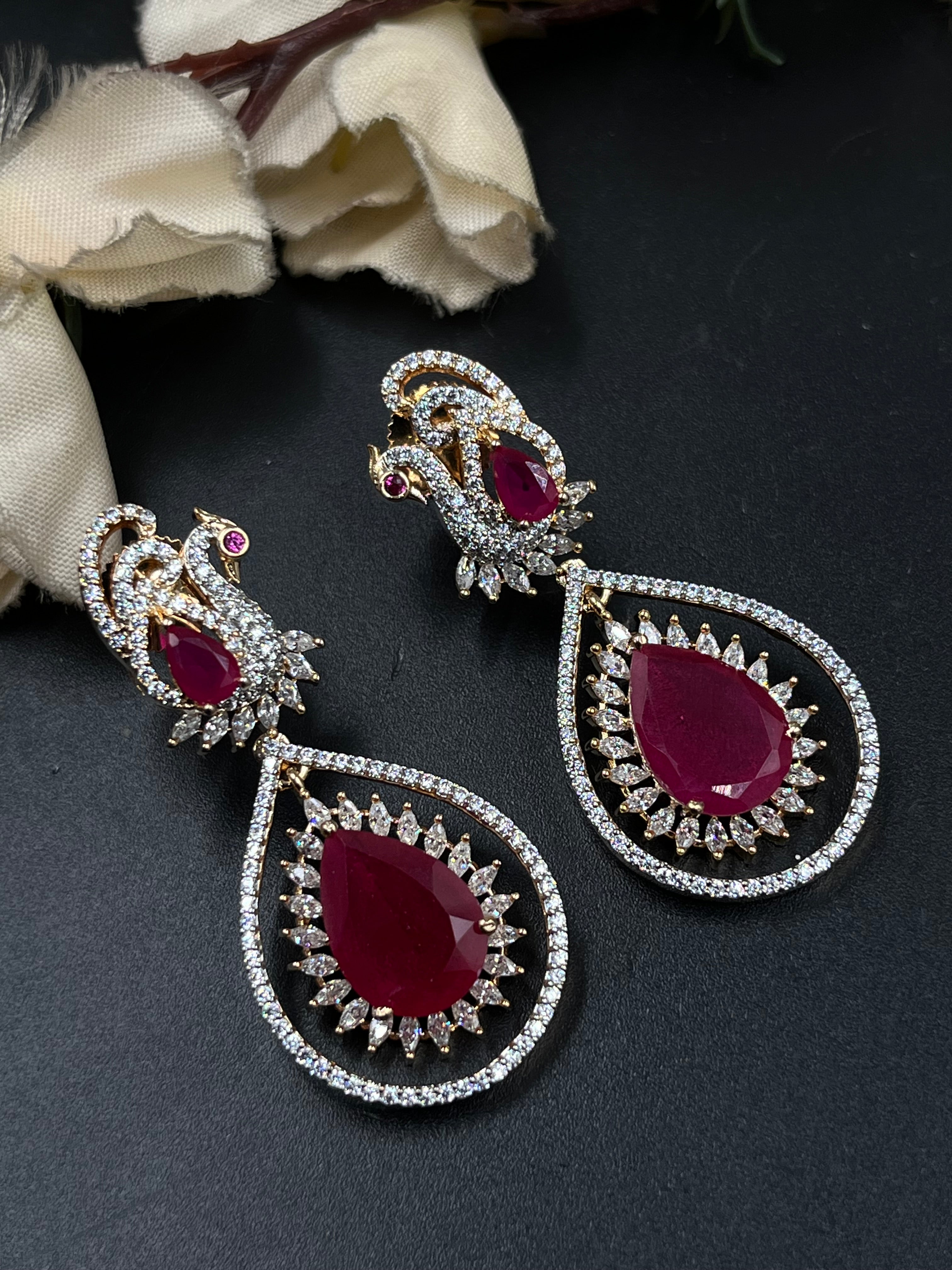 ALIYA NECKLACE