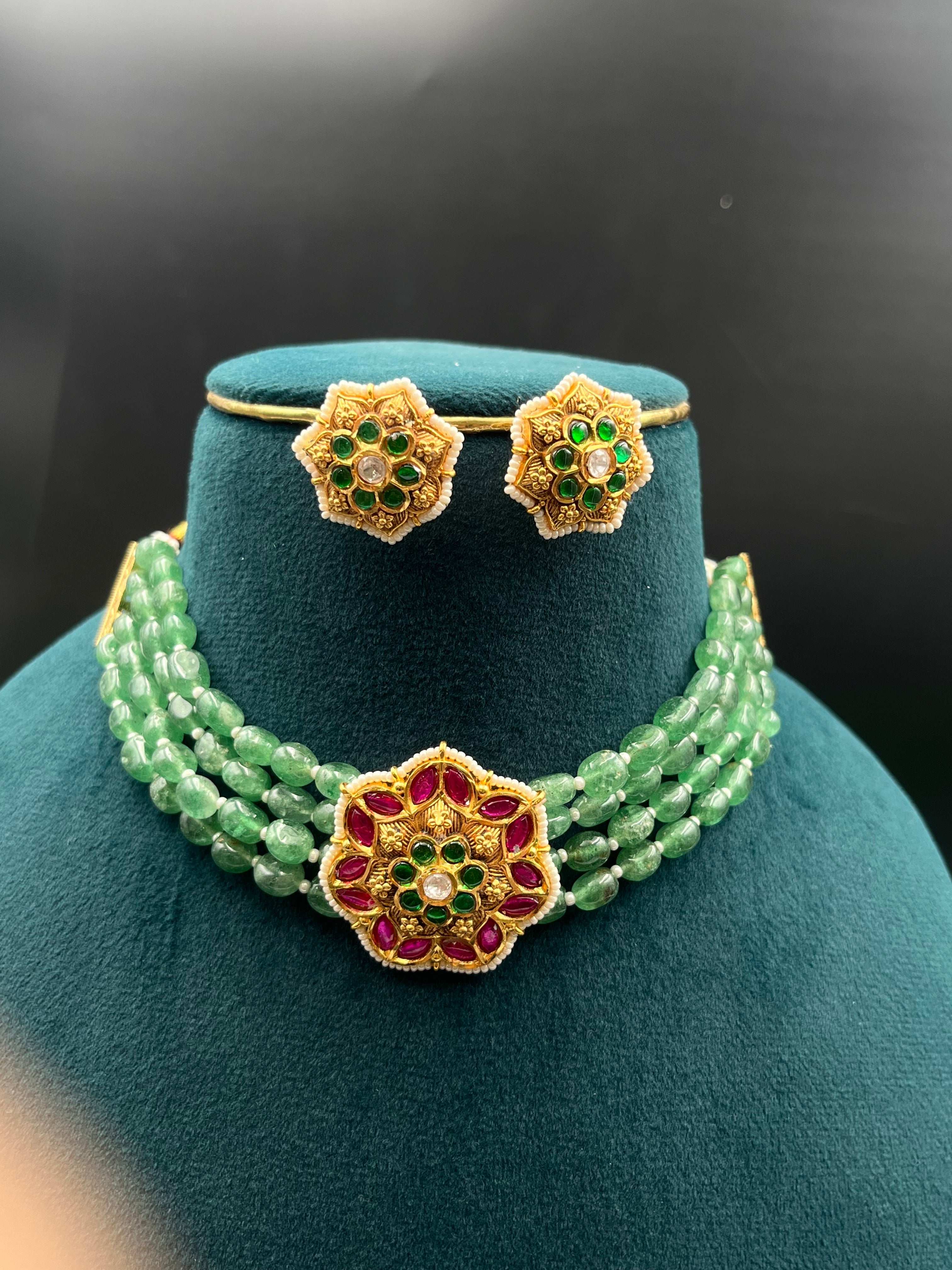 AAISHA NECKLACE