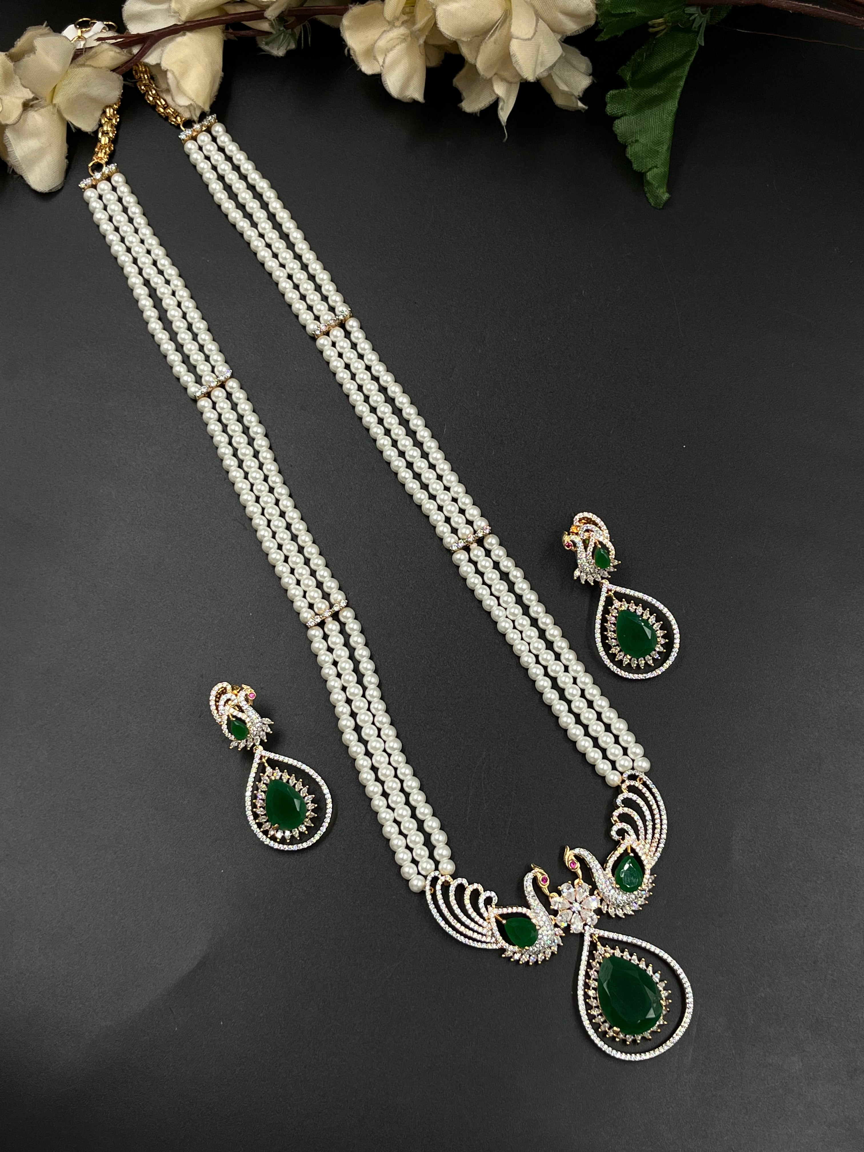 ALIYA NECKLACE