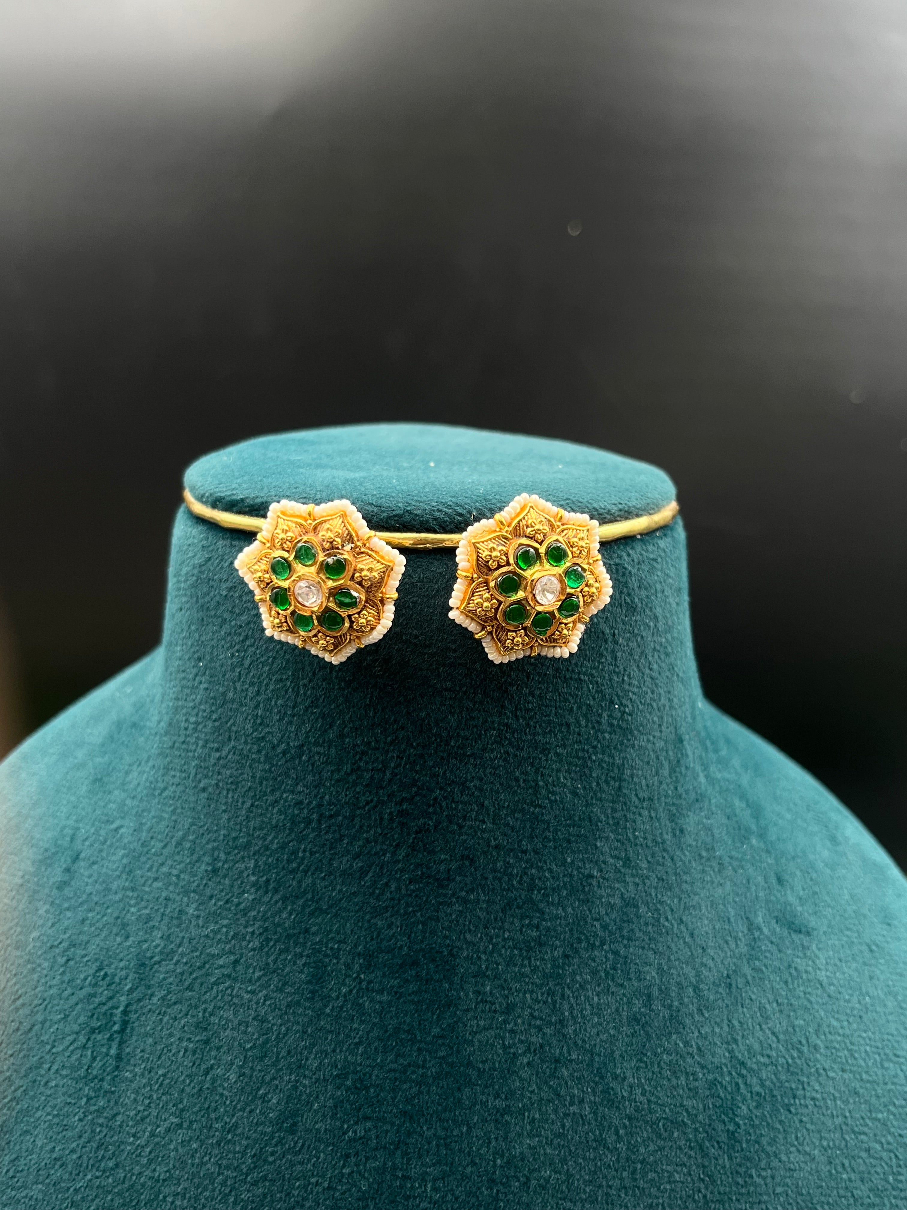 AAISHA NECKLACE