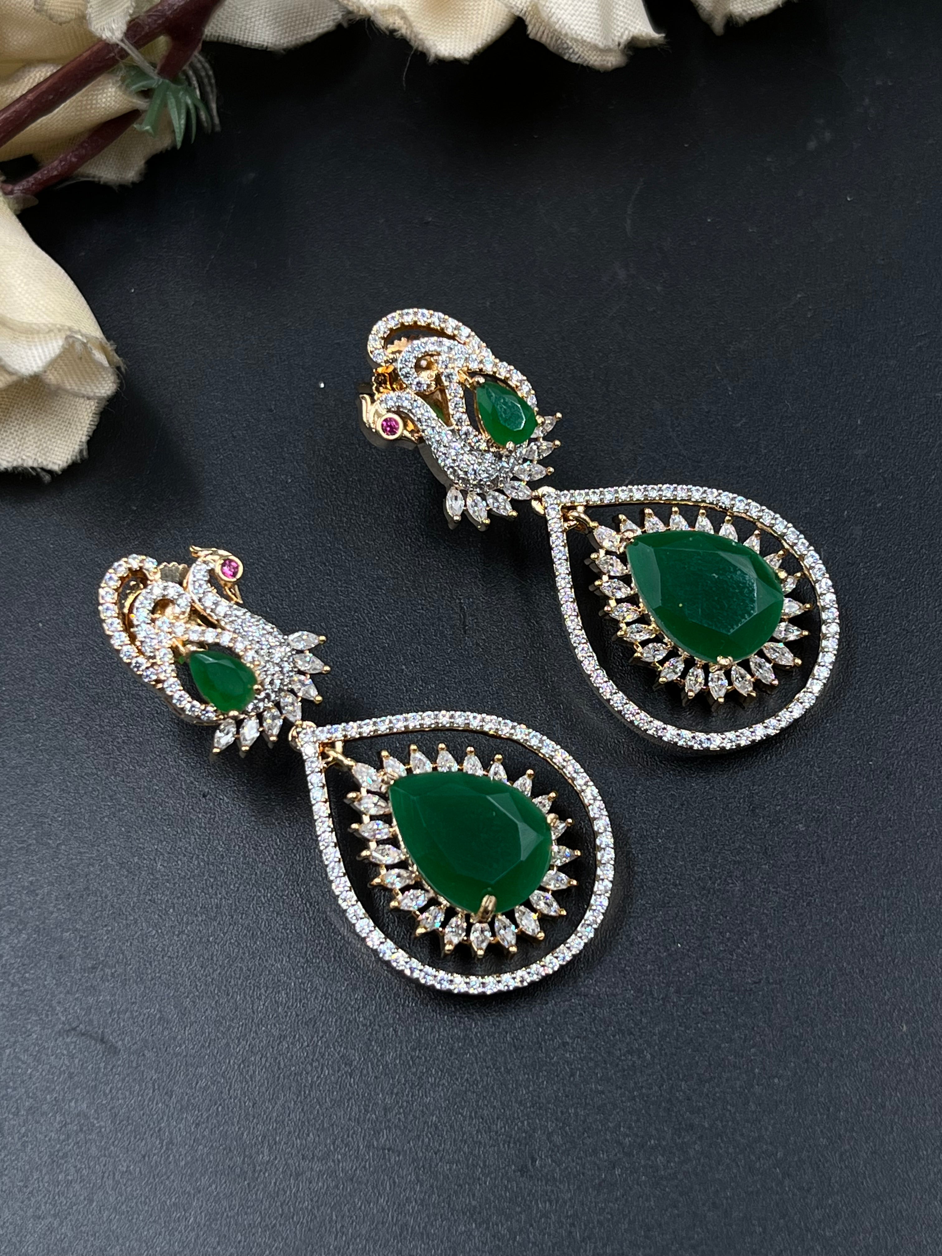 ALIYA NECKLACE