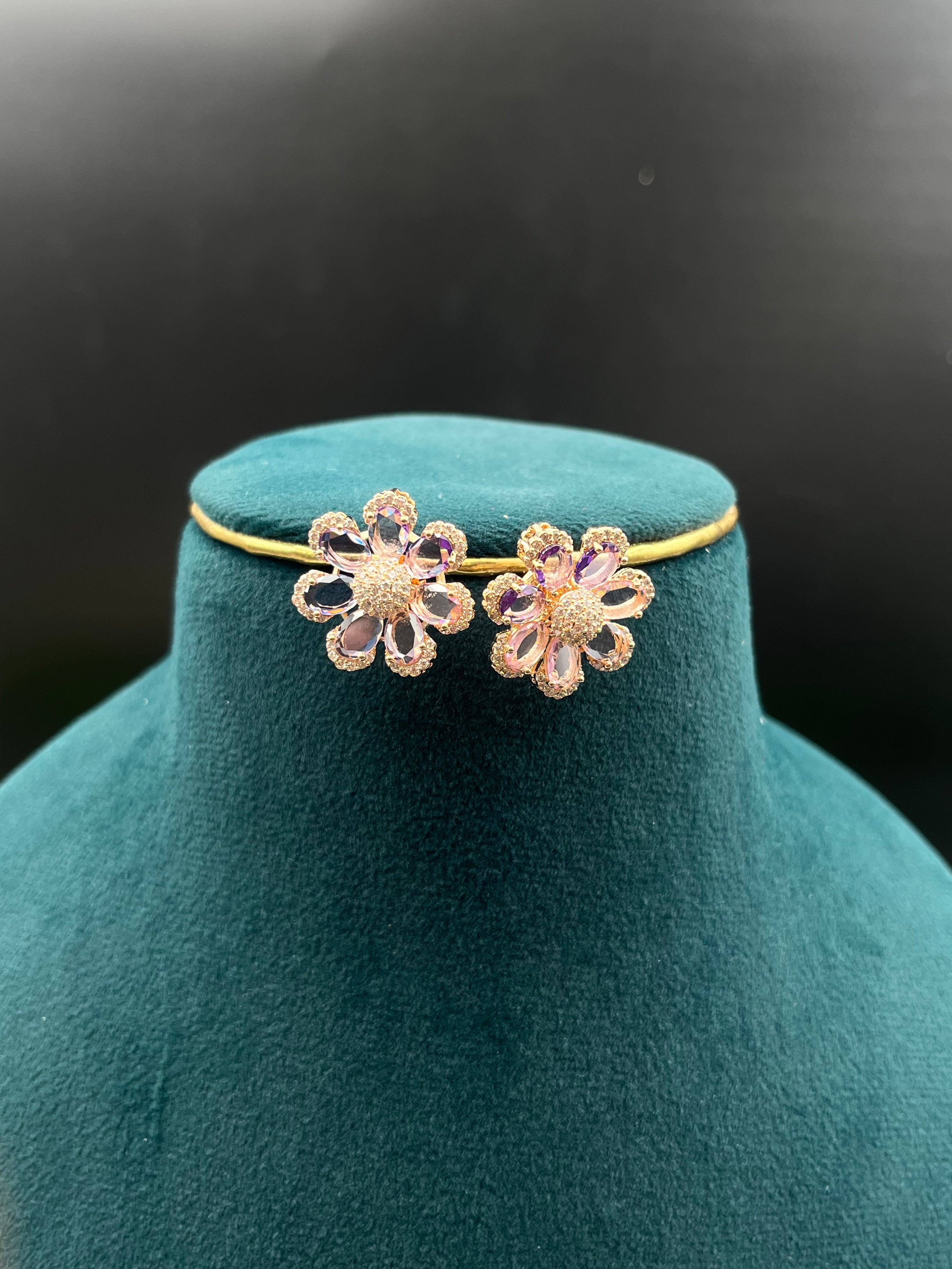 KAVYA NECKLACE