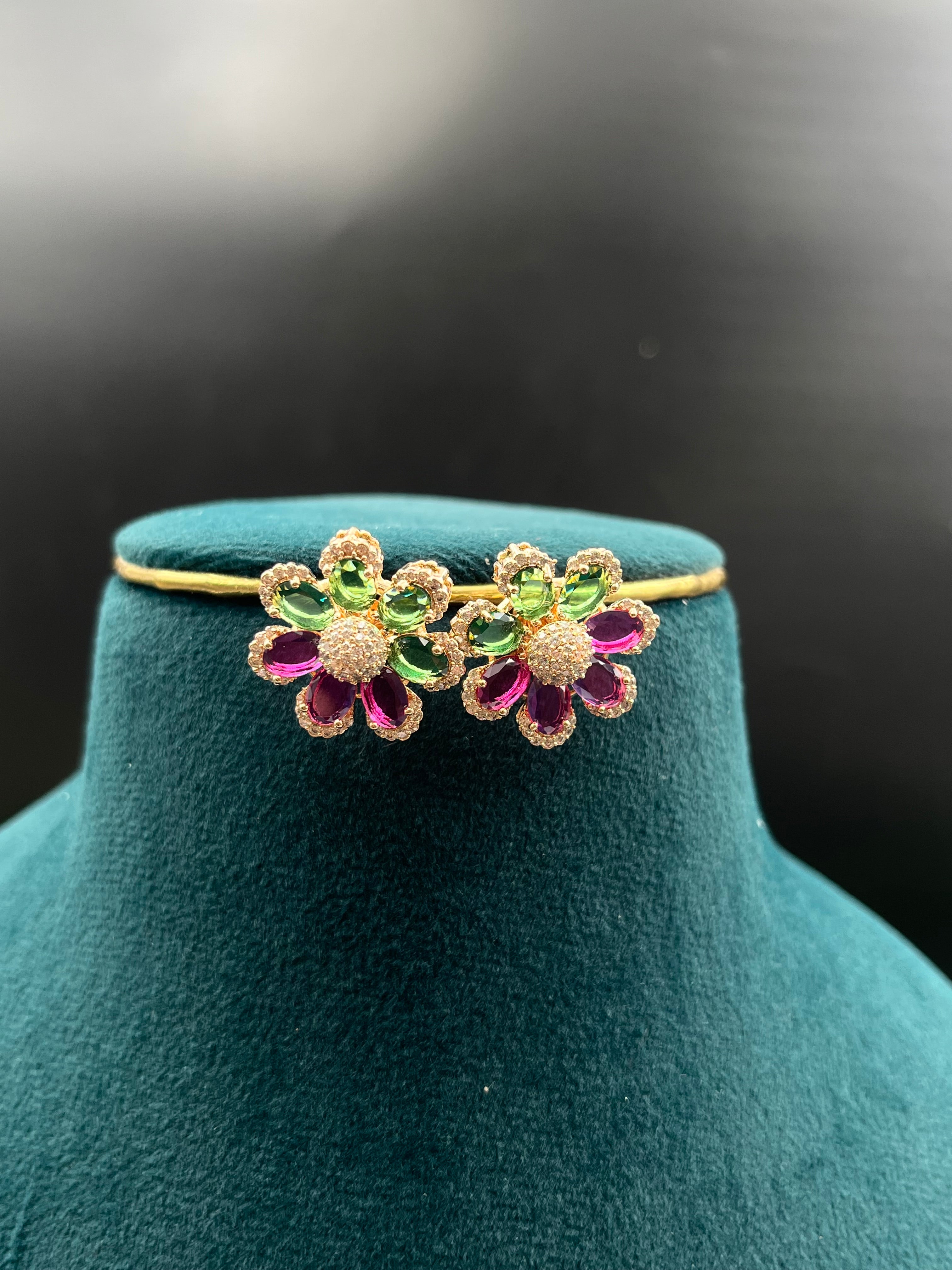 KAVYA NECKLACE