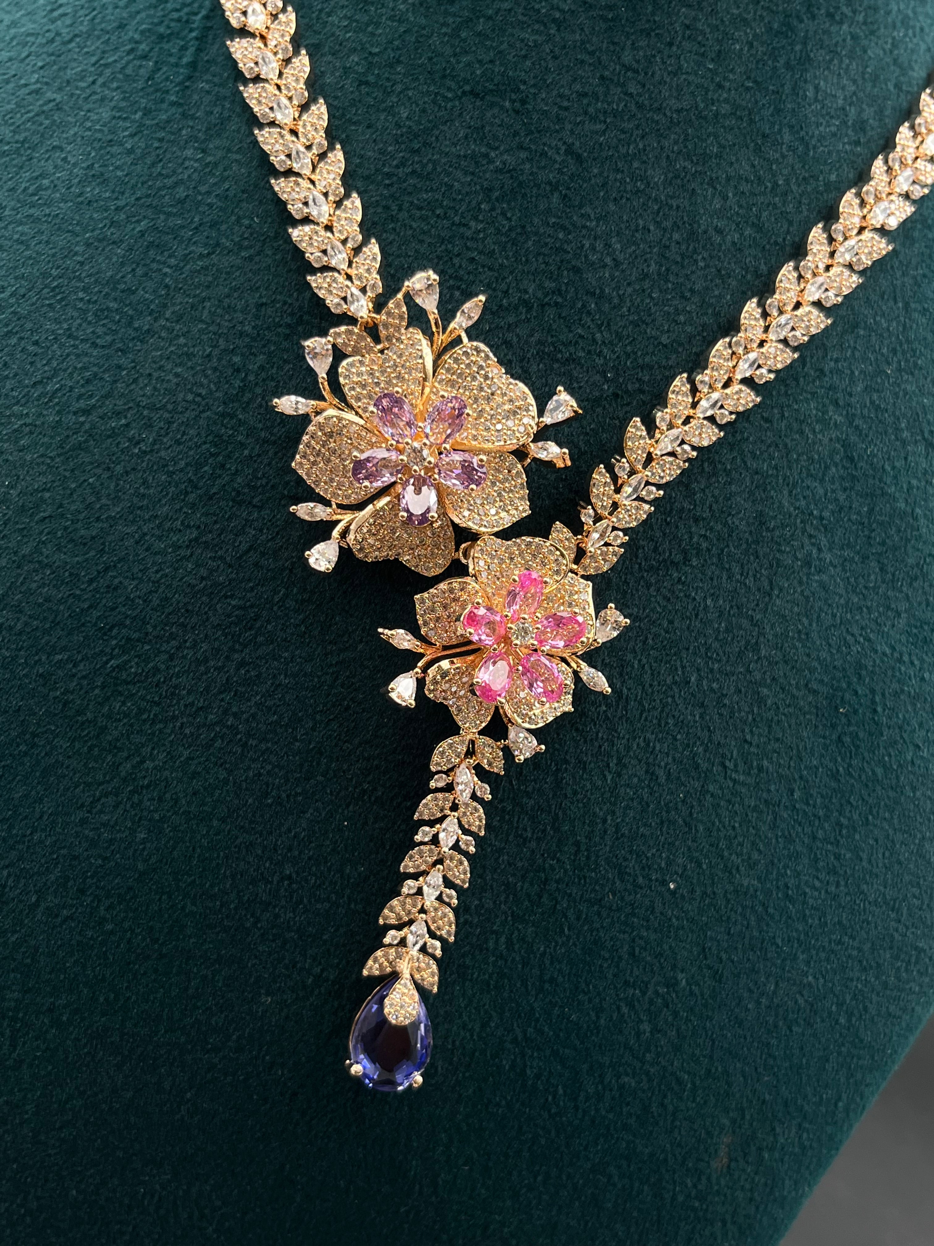 VANYA NECKLACE