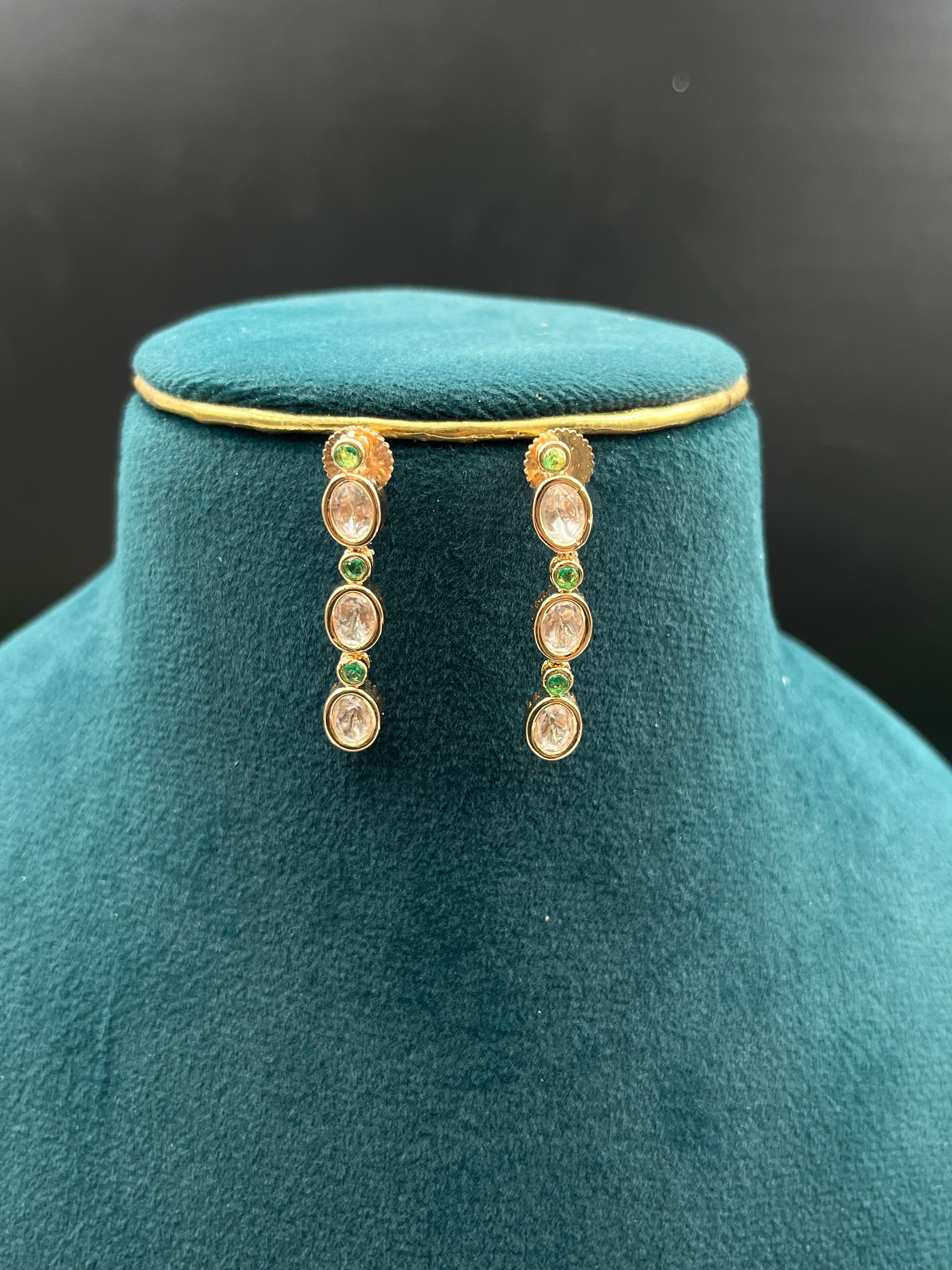 UMA NECKLACE