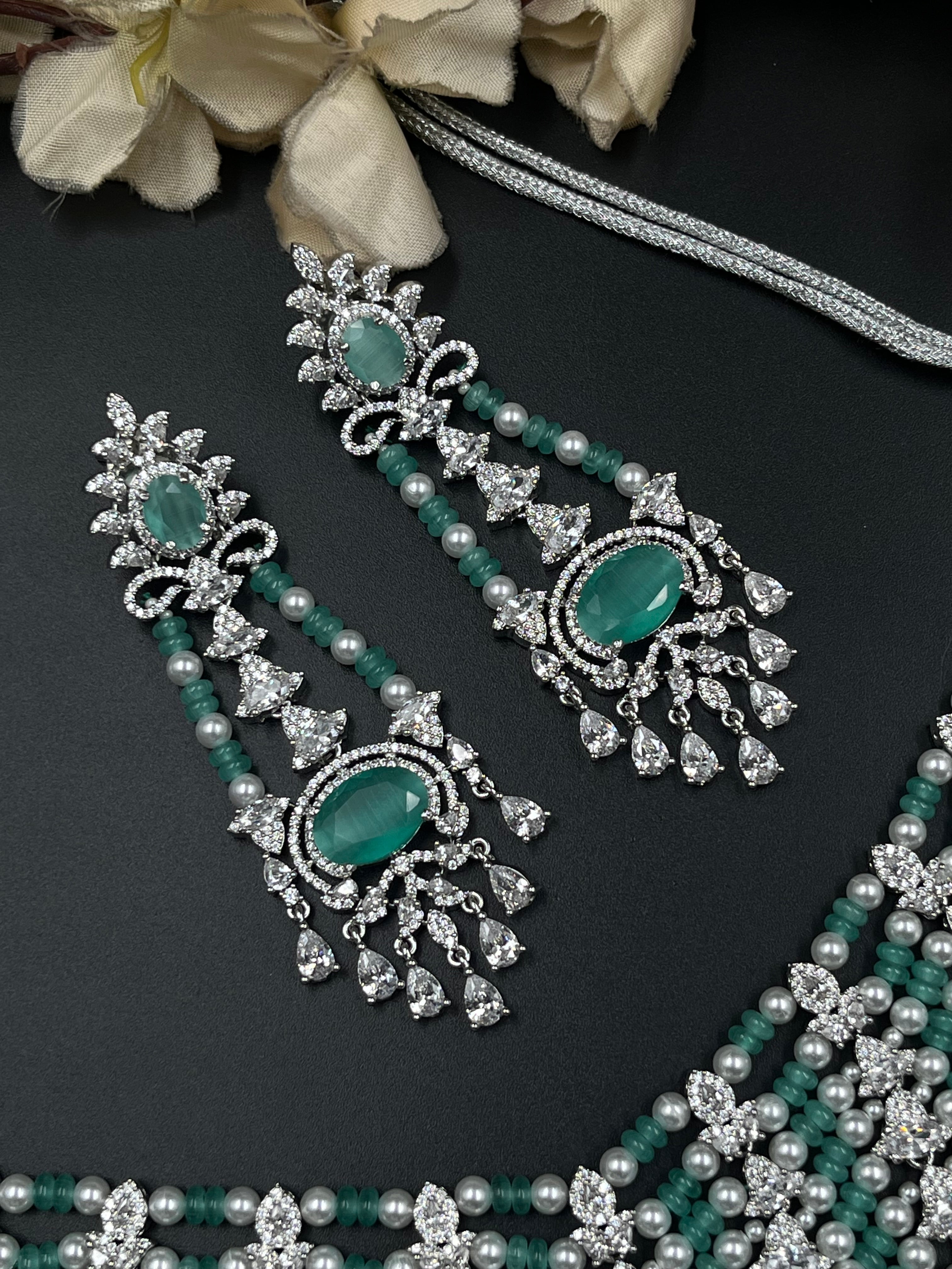 LIYA NECKLACE